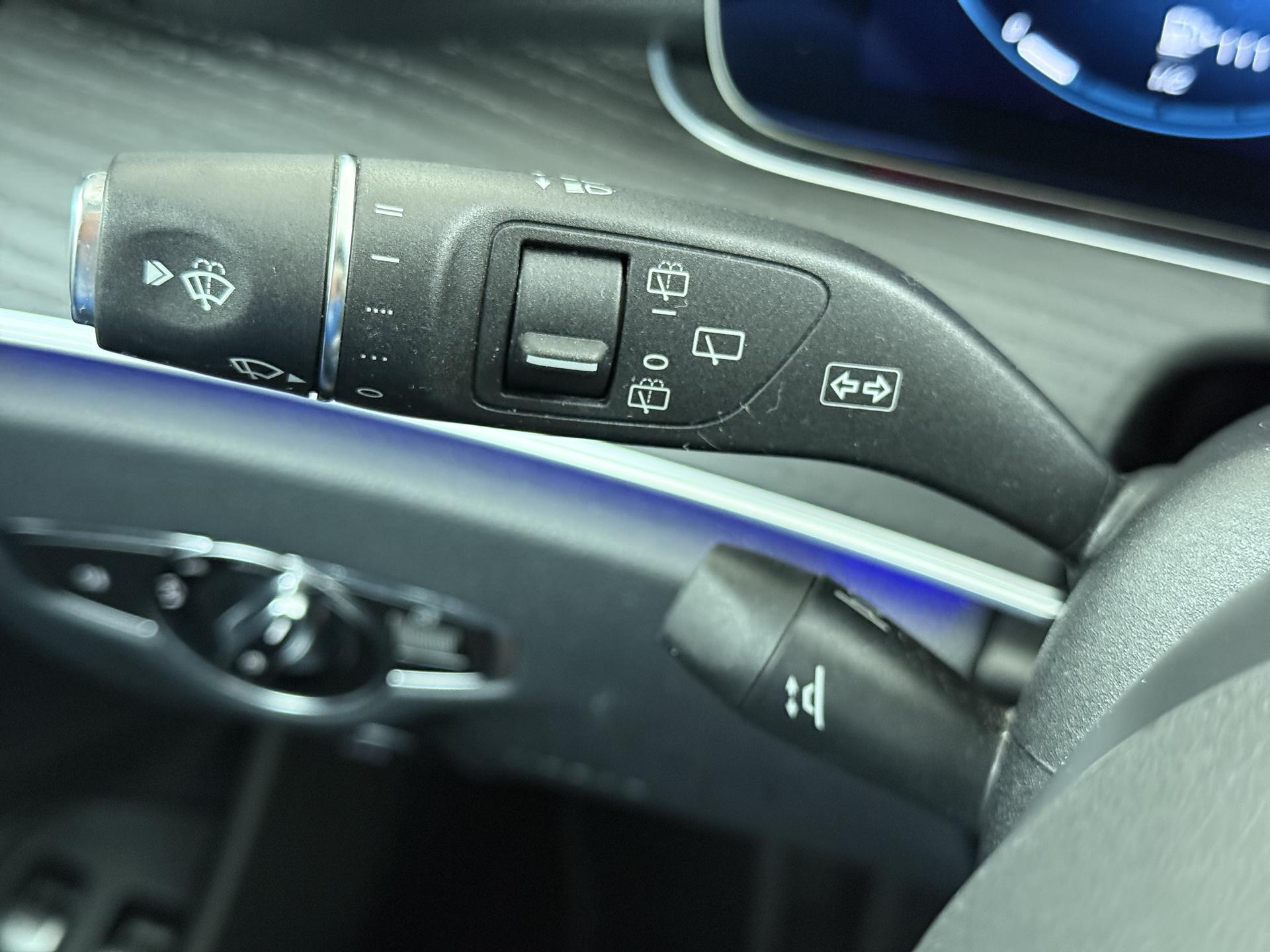 Mercedes-Benz E-Klasse Estate 300 e Luxury Business Solution 28