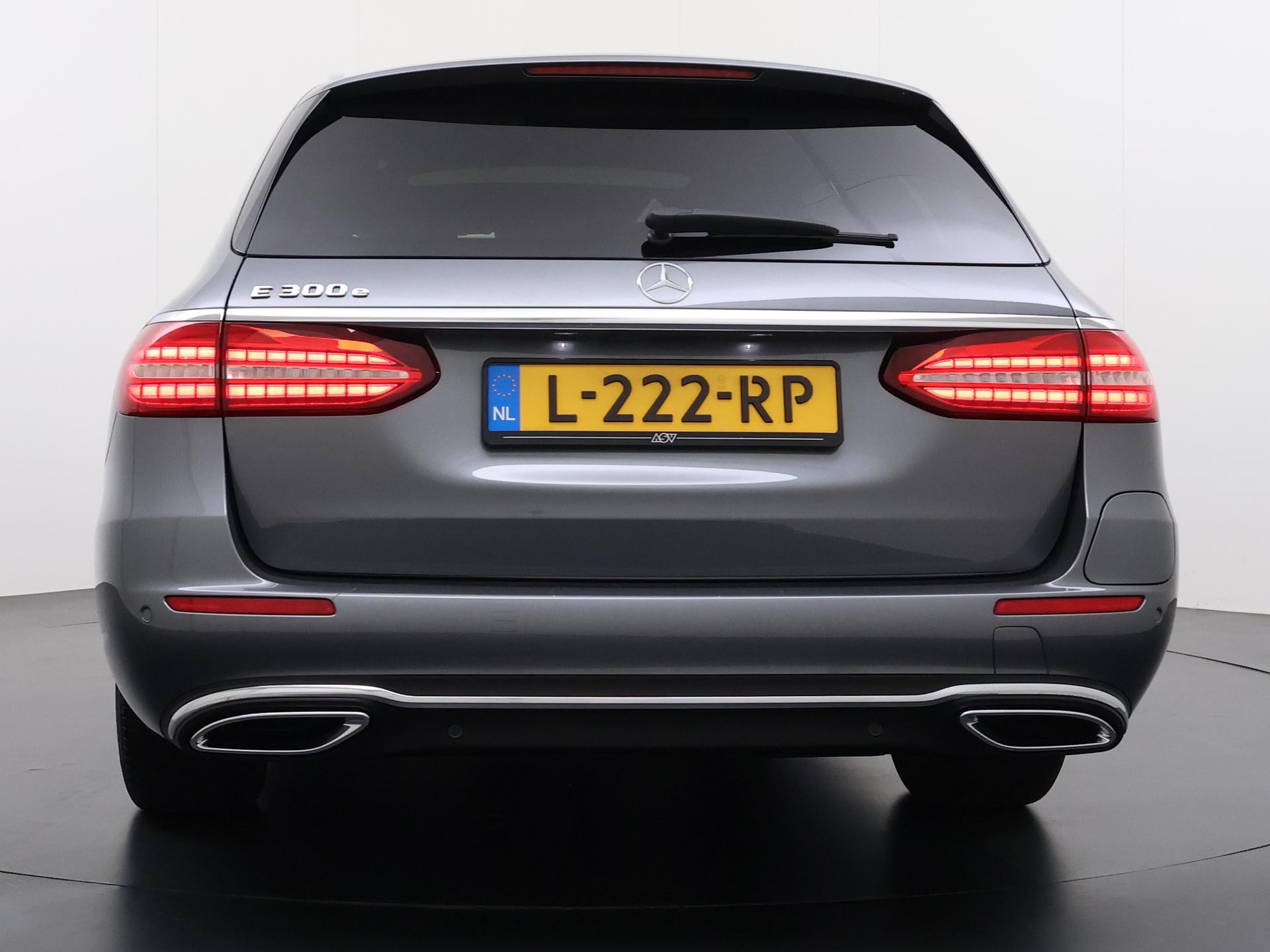 Mercedes-Benz E-Klasse Estate 300 e Luxury Business Solution 6