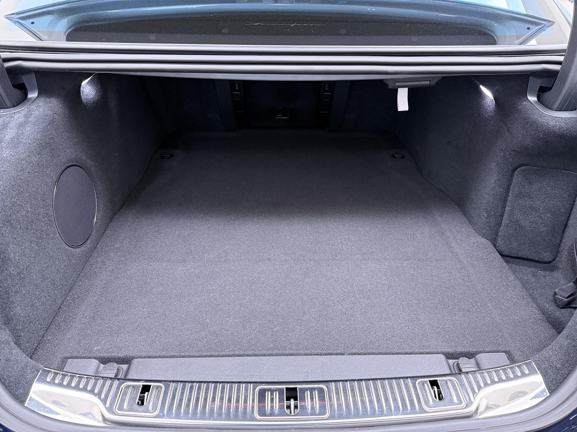 Mercedes-Benz S-Klasse 580 e 4Matic Maybach 12