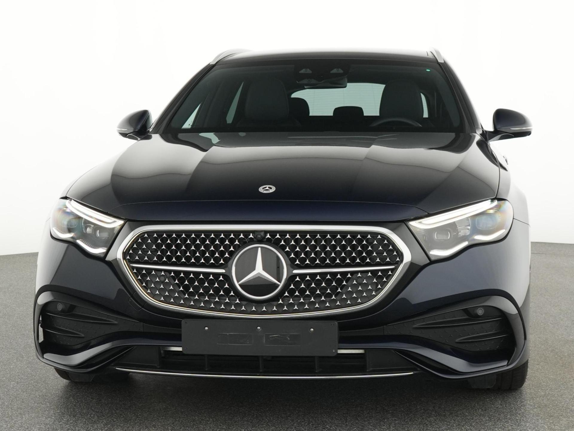 Mercedes-Benz E-Klasse Estate 300 e AMG Line 9