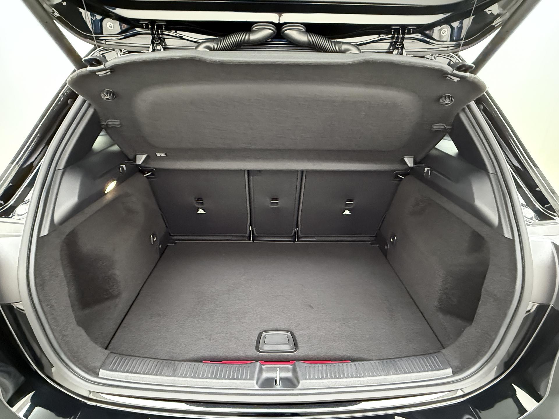 Mercedes-Benz B-Klasse 250 e Business Solution AMG 13