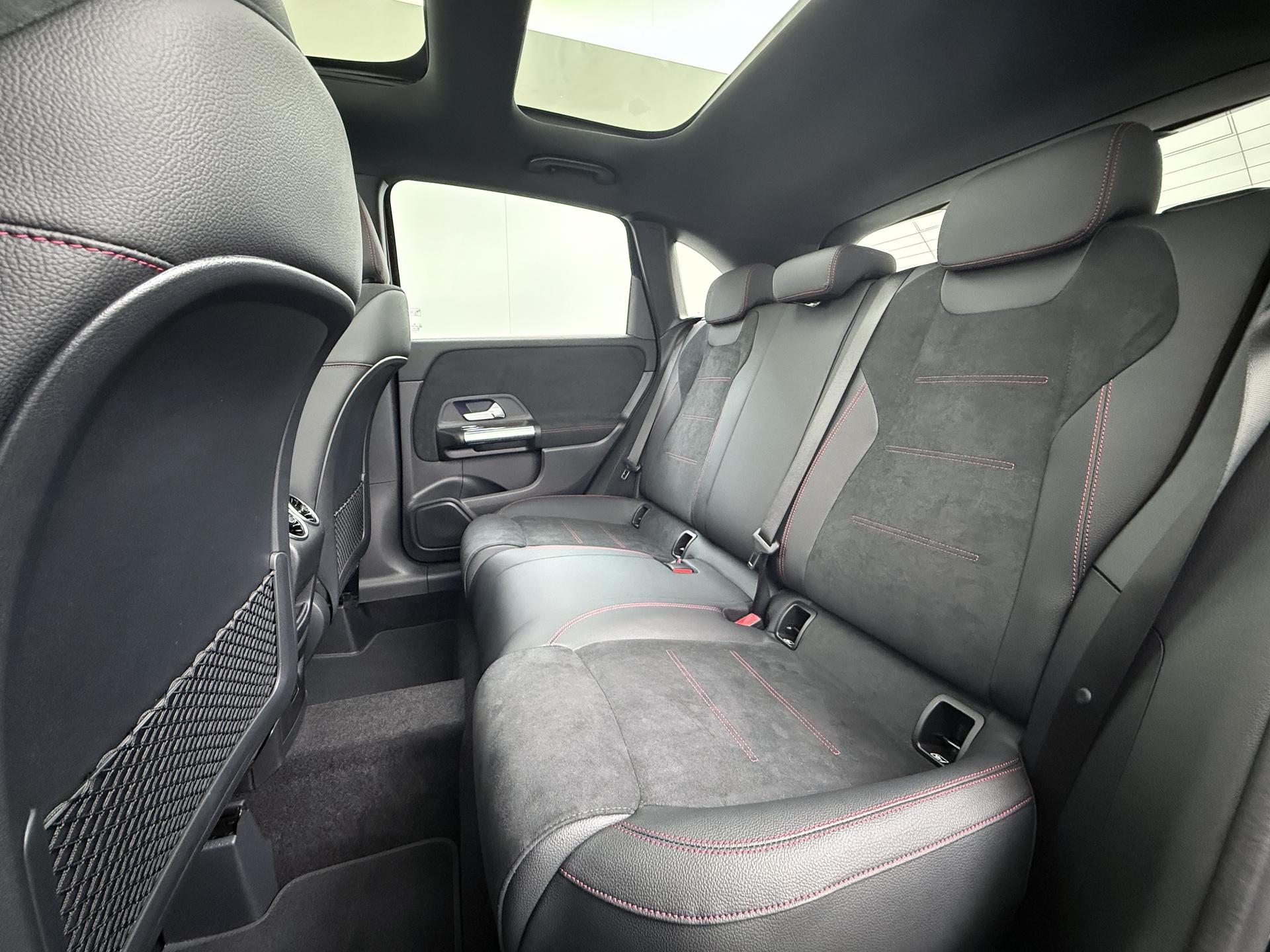 Mercedes-Benz B-Klasse 250 e Business Solution AMG 25