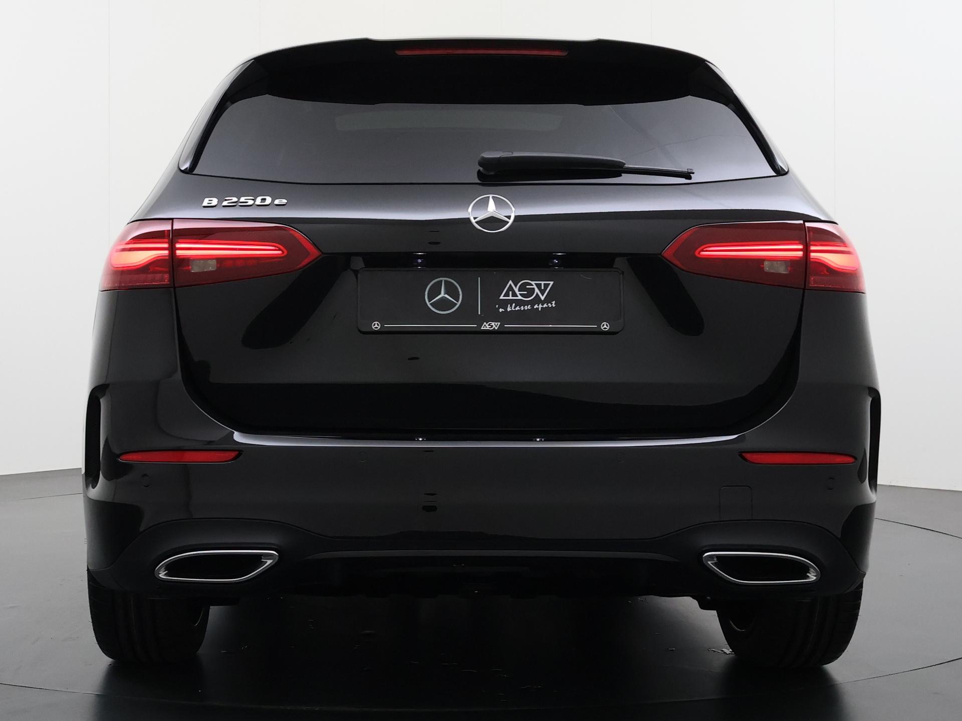 Mercedes-Benz B-Klasse 250 e Business Solution AMG 3