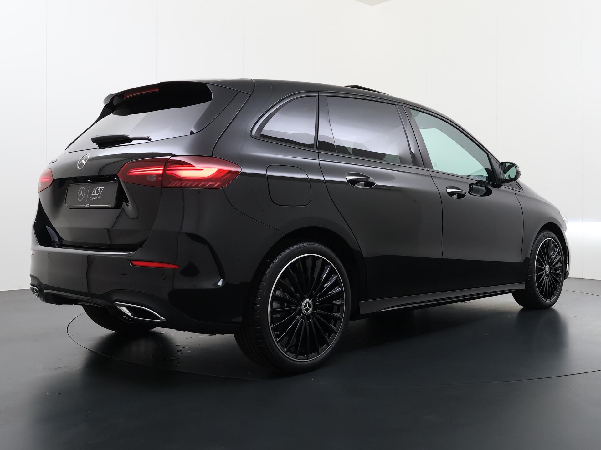 Mercedes-Benz B-Klasse 250 e Business Solution AMG 4