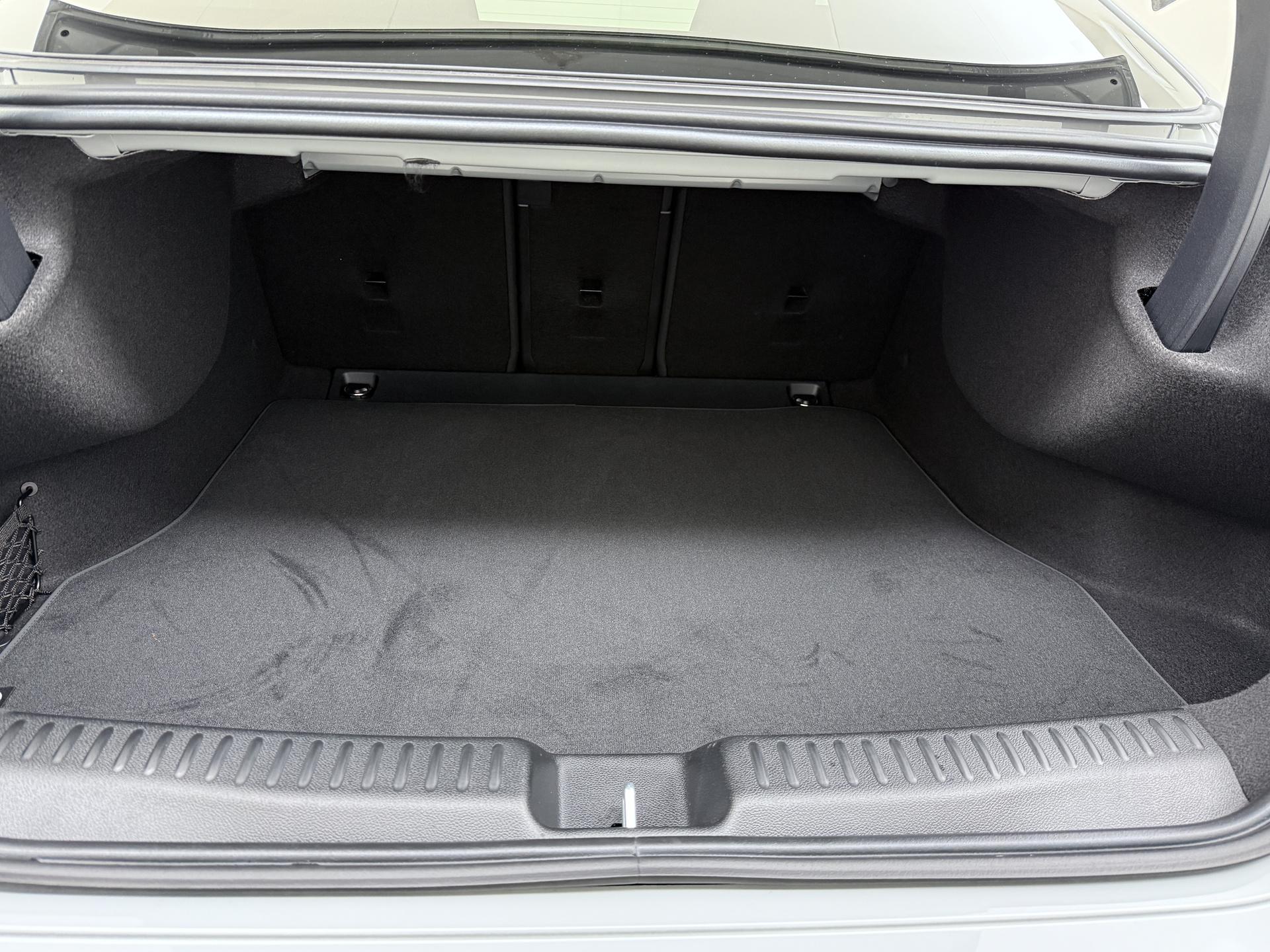 Mercedes-Benz CLA-Klasse 250+ Launch Edition 85 kWh Accu 13