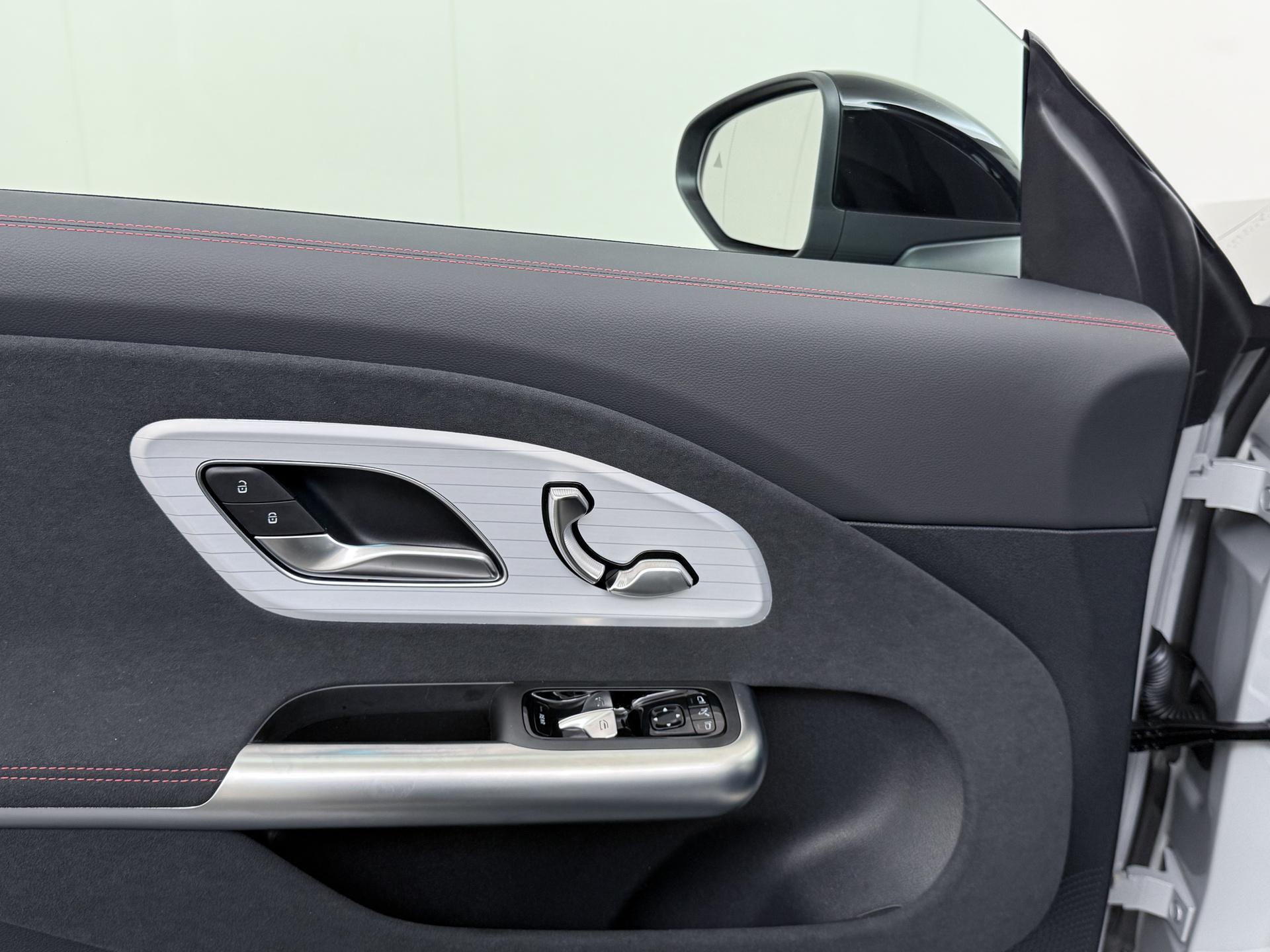 Mercedes-Benz CLA-Klasse 250+ Launch Edition 85 kWh Accu 18