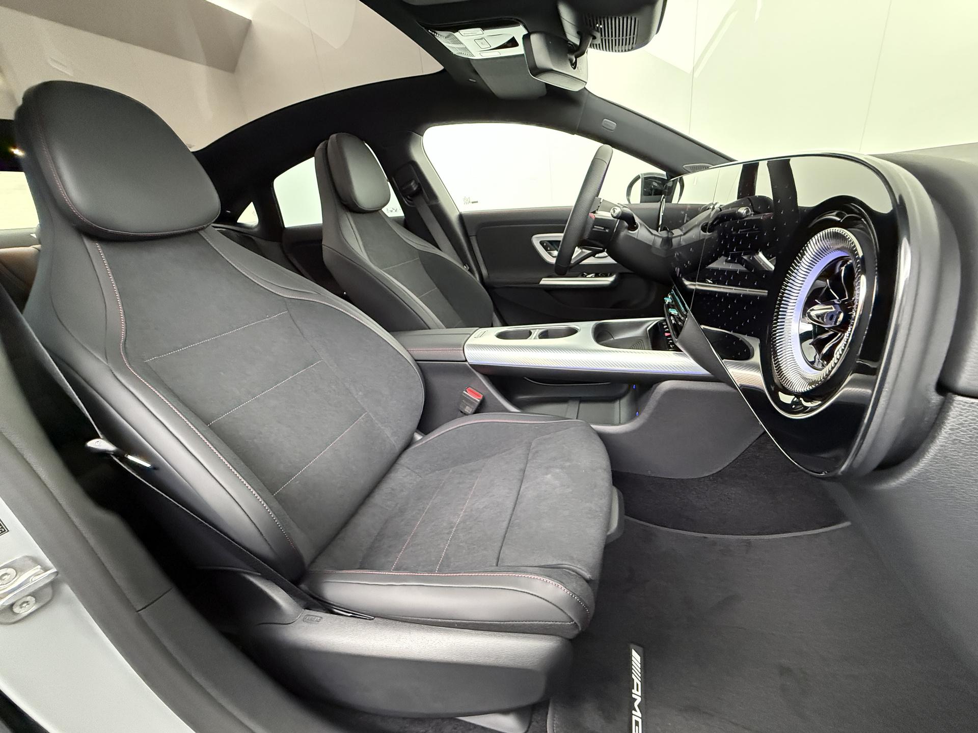 Mercedes-Benz CLA-Klasse 250+ Launch Edition 85 kWh Accu 41