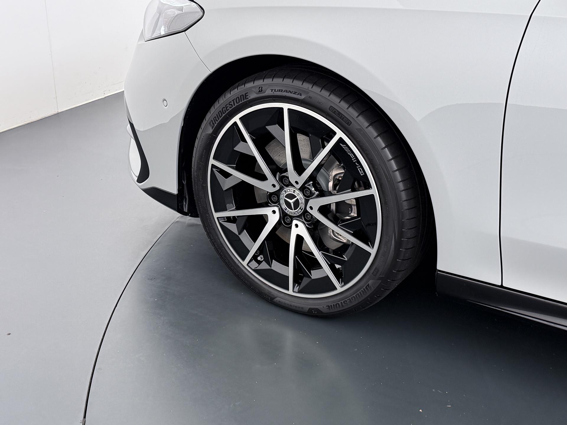 Mercedes-Benz CLA-Klasse 250+ Launch Edition 85 kWh Accu 13