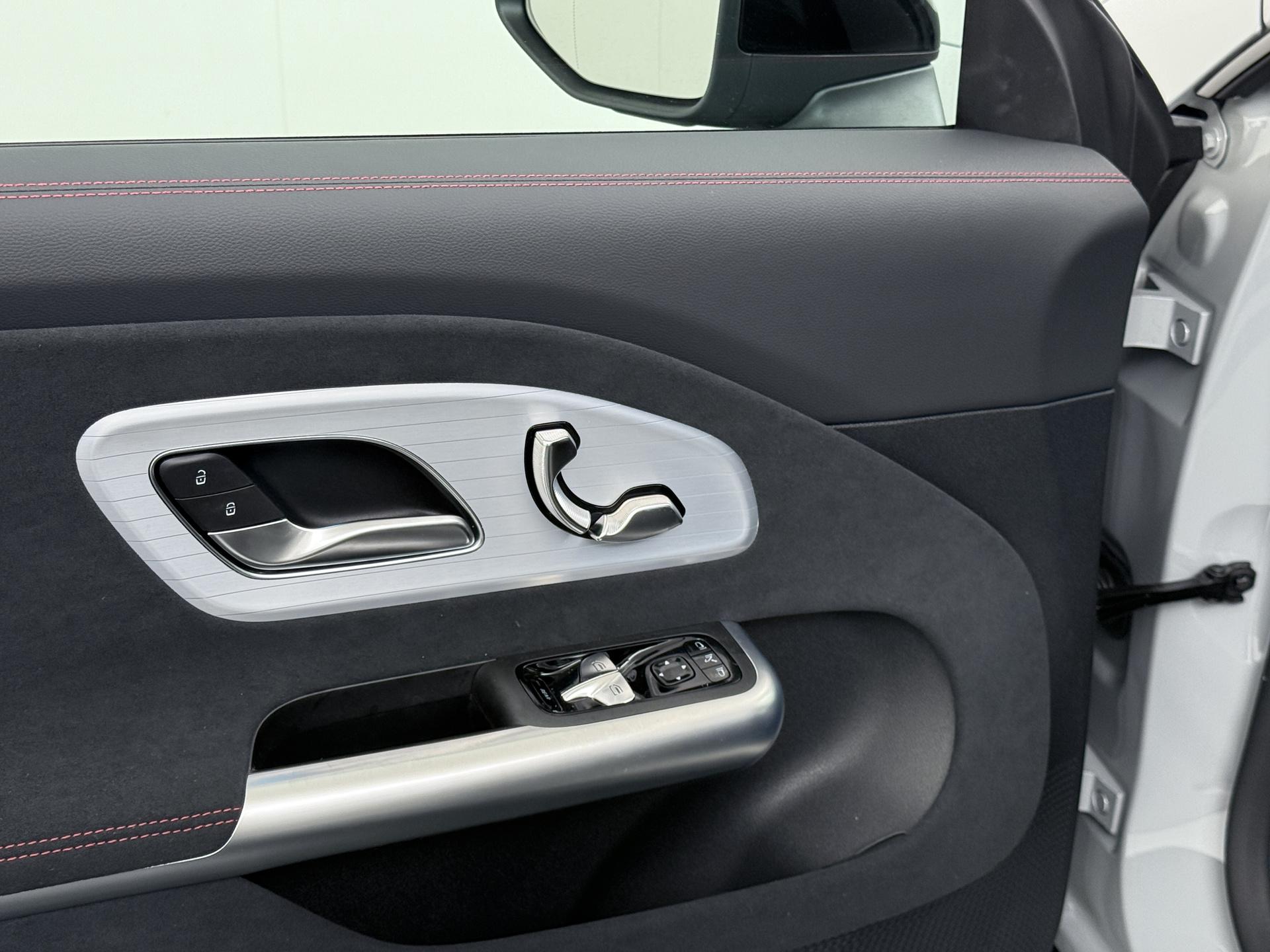 Mercedes-Benz CLA-Klasse 250+ Launch Edition 85 kWh Accu 18