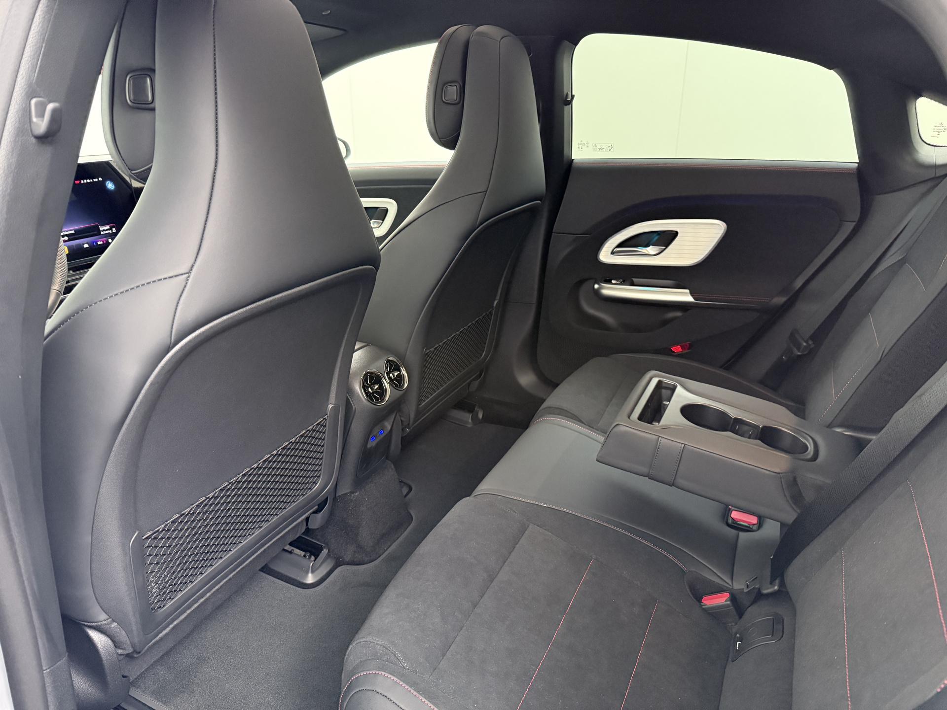 Mercedes-Benz CLA-Klasse 250+ Launch Edition 85 kWh Accu 20