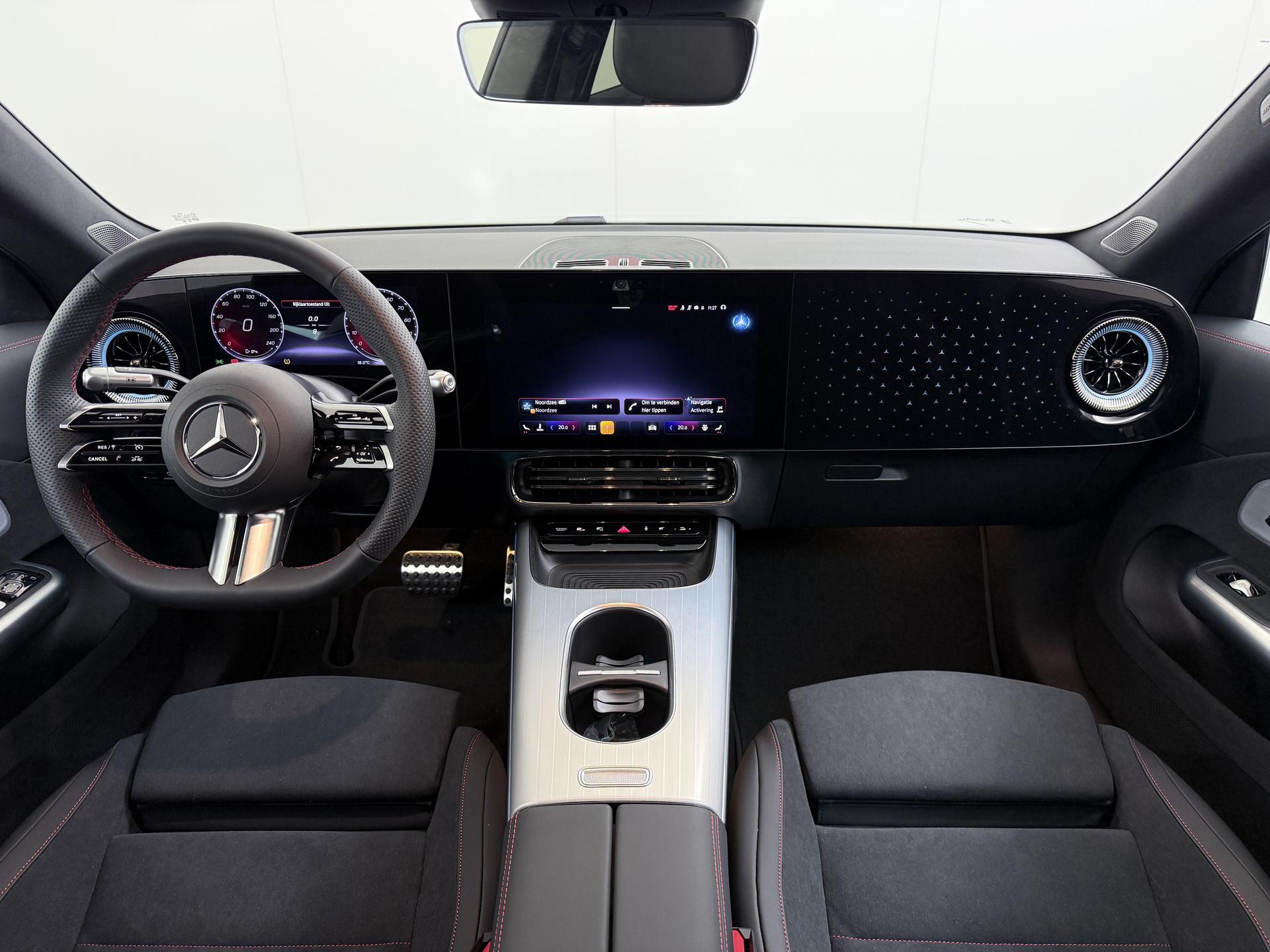 Mercedes-Benz CLA-Klasse 250+ Launch Edition 85 kWh Accu 23