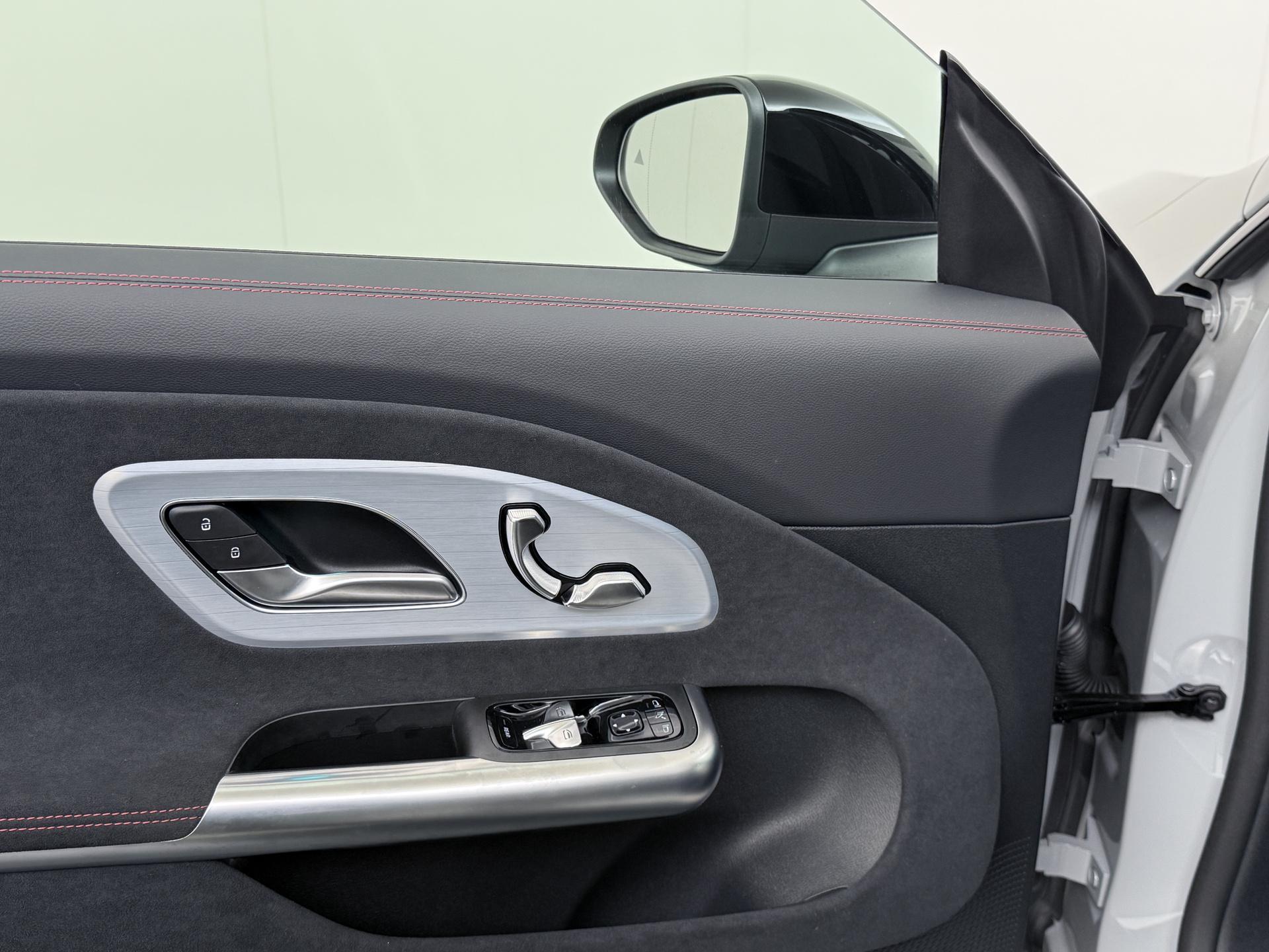 Mercedes-Benz CLA-Klasse 250+ Launch Edition 85 kWh Accu 16