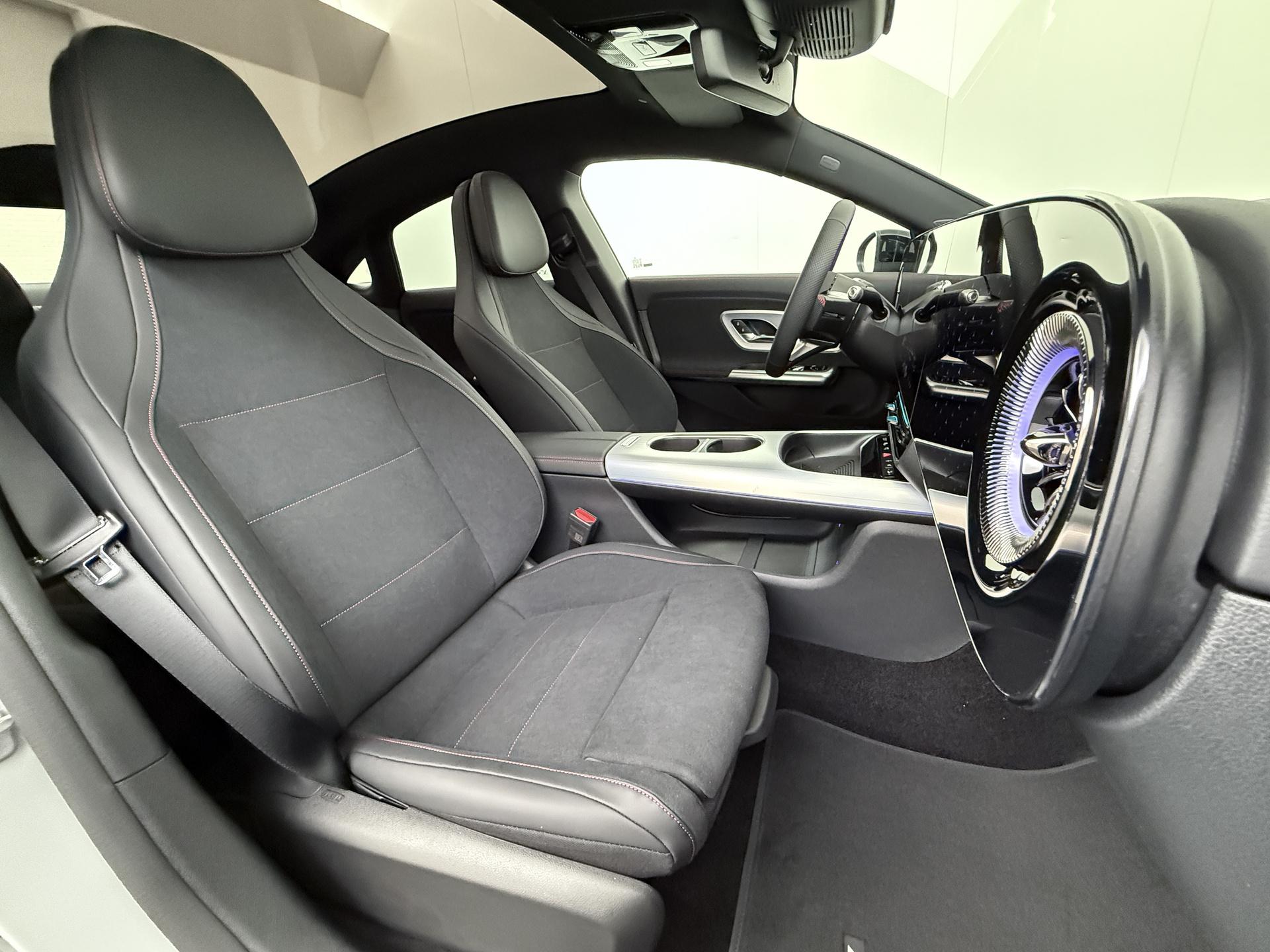 Mercedes-Benz CLA-Klasse 250+ Launch Edition 85 kWh Accu 39