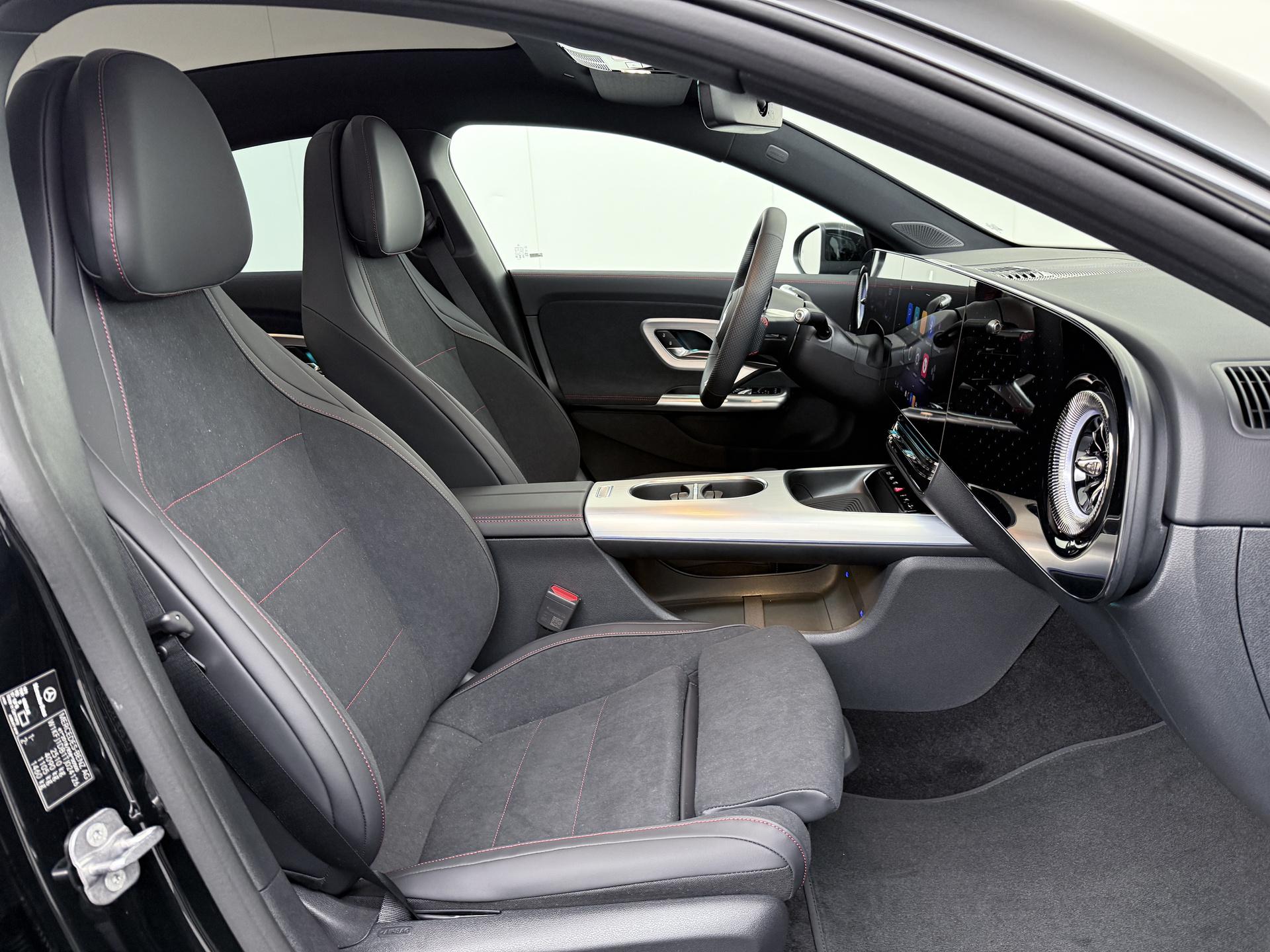 Mercedes-Benz CLA-Klasse 250+ Launch Edition 85 kWh Accu 43