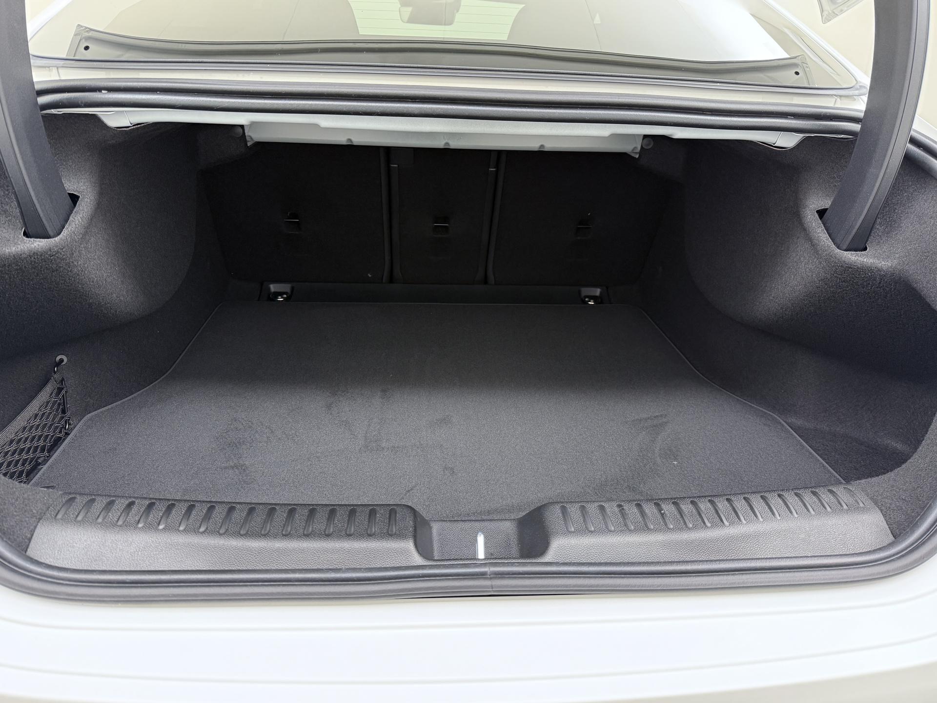 Mercedes-Benz CLA-Klasse 250+ Launch Edition 85 kWh Accu 12