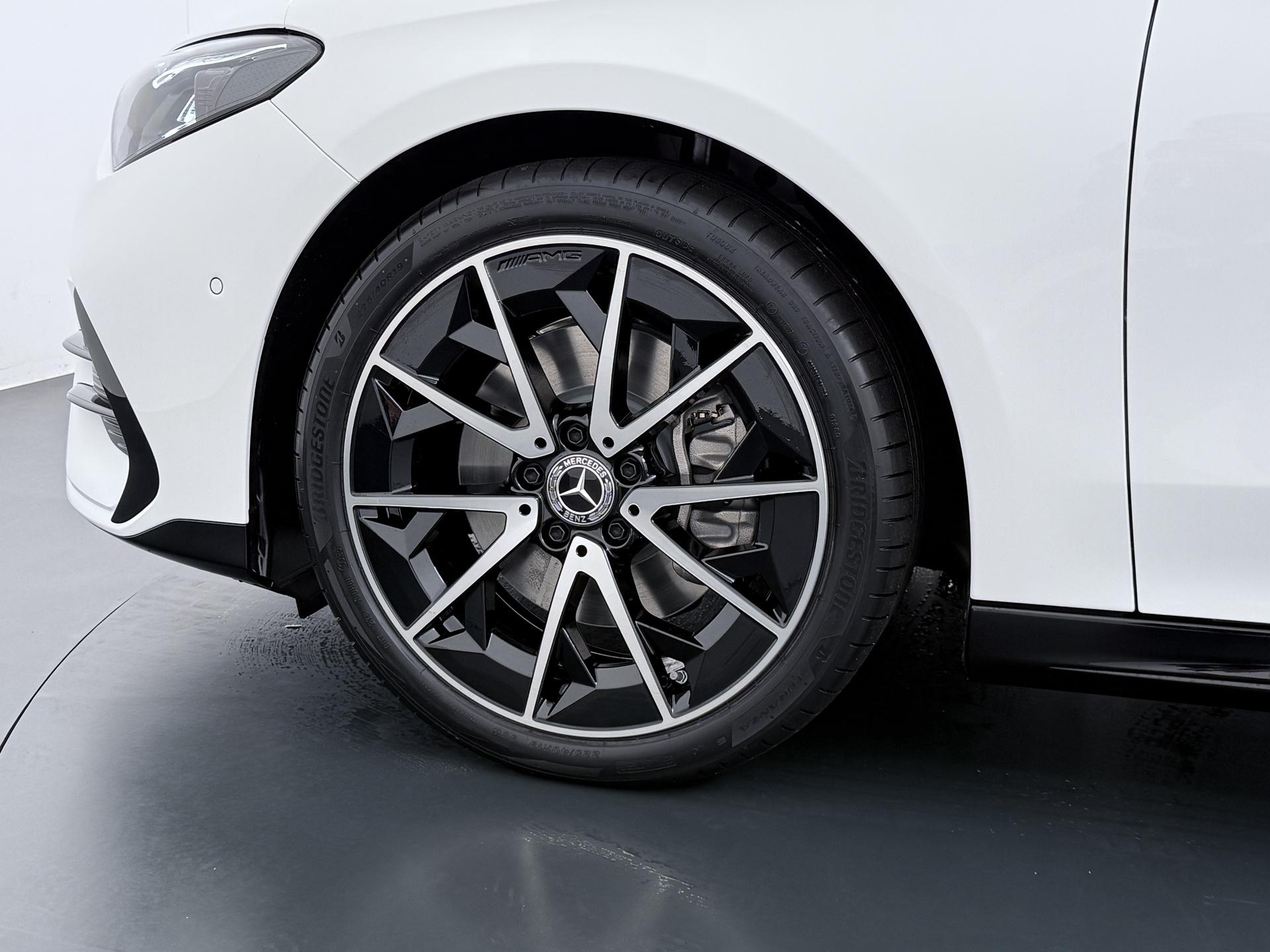 Mercedes-Benz CLA-Klasse 250+ Launch Edition 85 kWh Accu 13