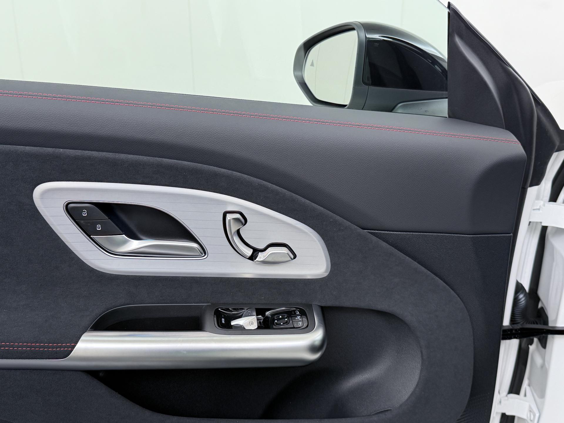 Mercedes-Benz CLA-Klasse 250+ Launch Edition 85 kWh Accu 16