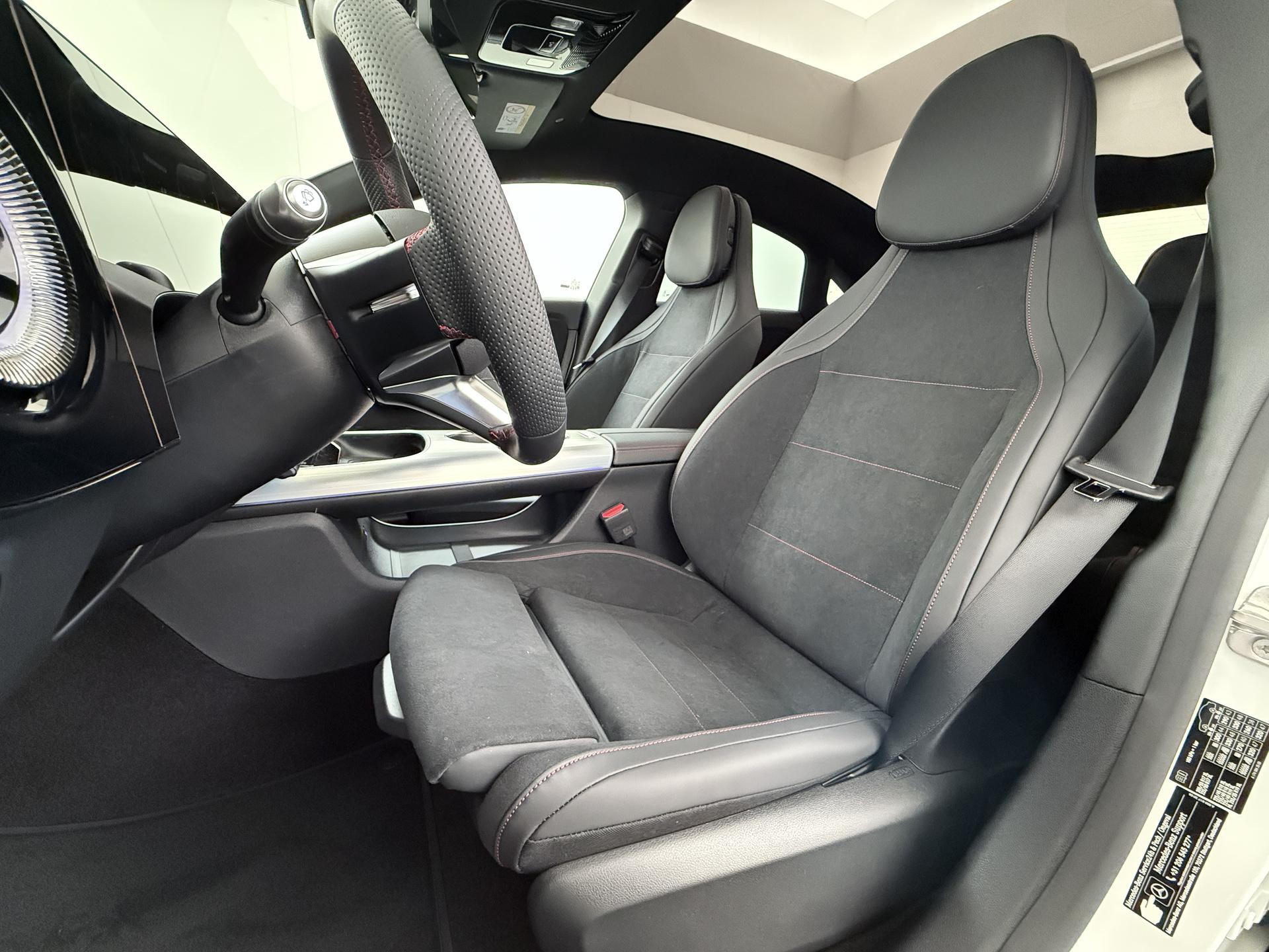 Mercedes-Benz CLA-Klasse 250+ Launch Edition 85 kWh Accu 18