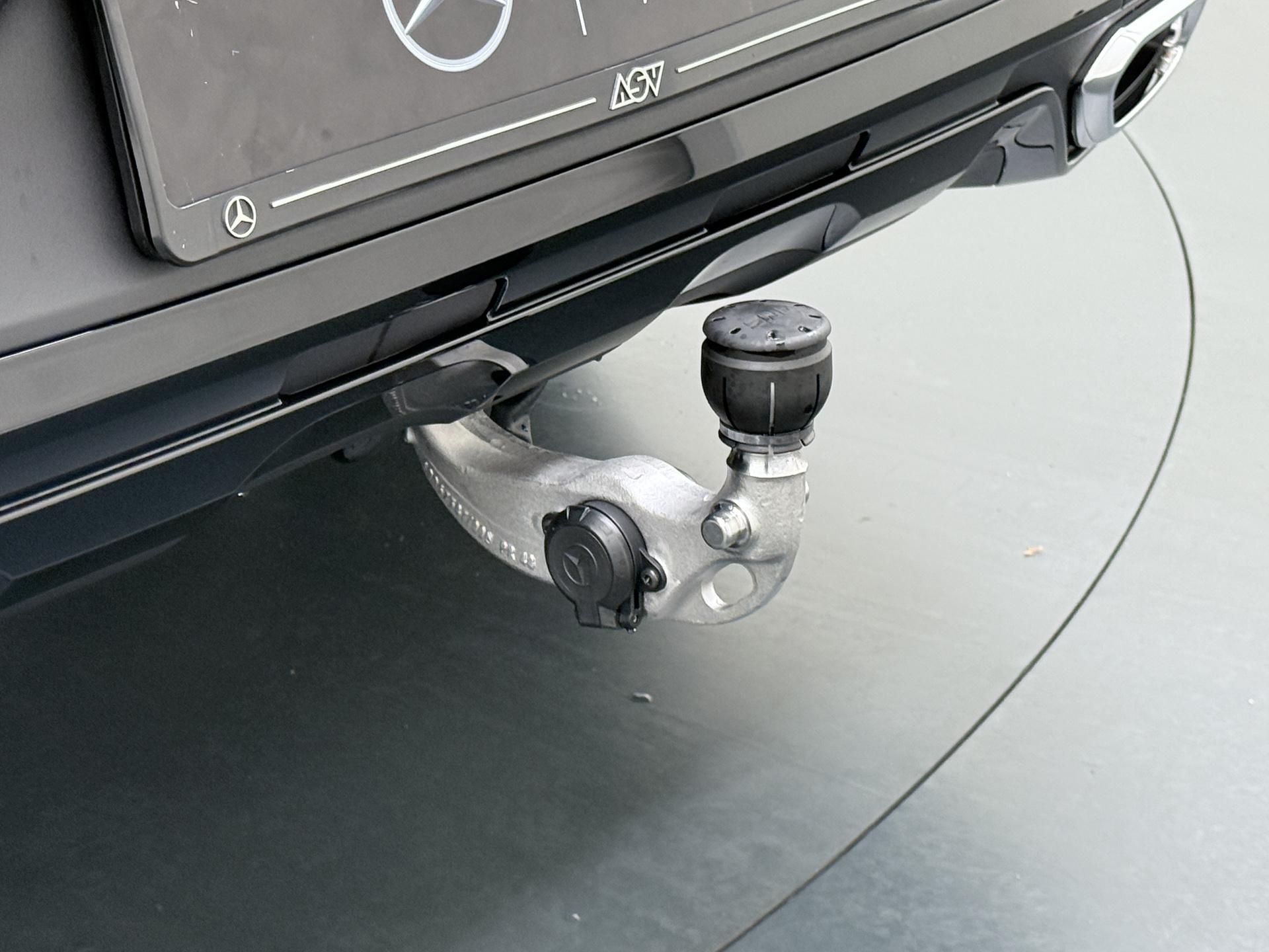 Mercedes-Benz GLC Coupé 300e 4MATIC Sport Edition 12