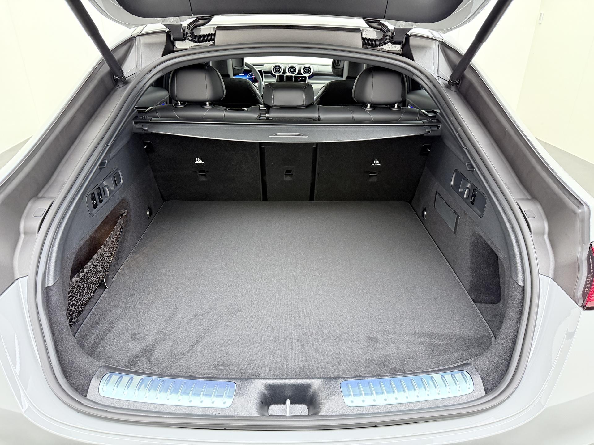 Mercedes-Benz GLC Coupé 300e 4MATIC Sport Edition 13