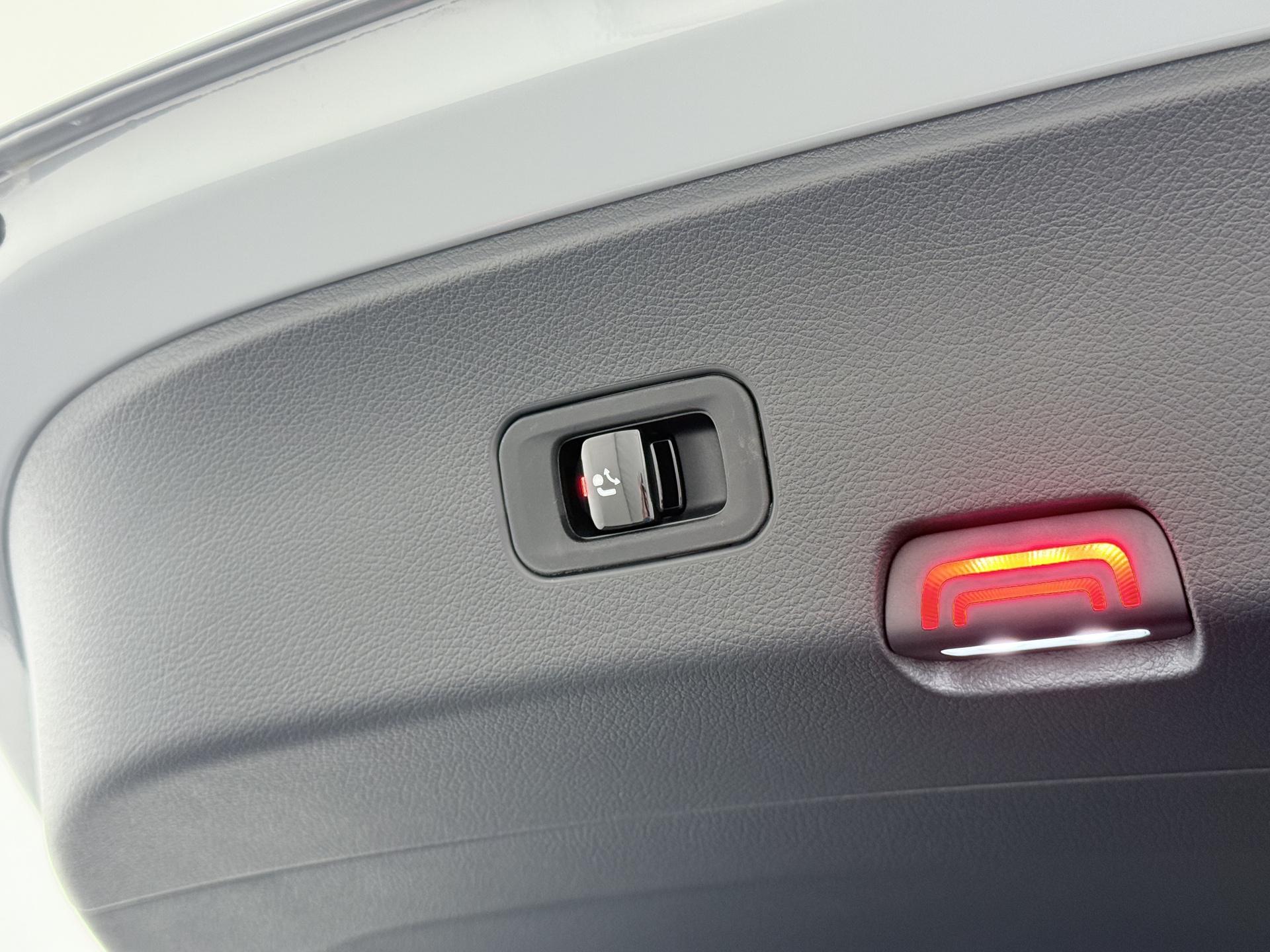 Mercedes-Benz GLC Coupé 300e 4MATIC Sport Edition 15