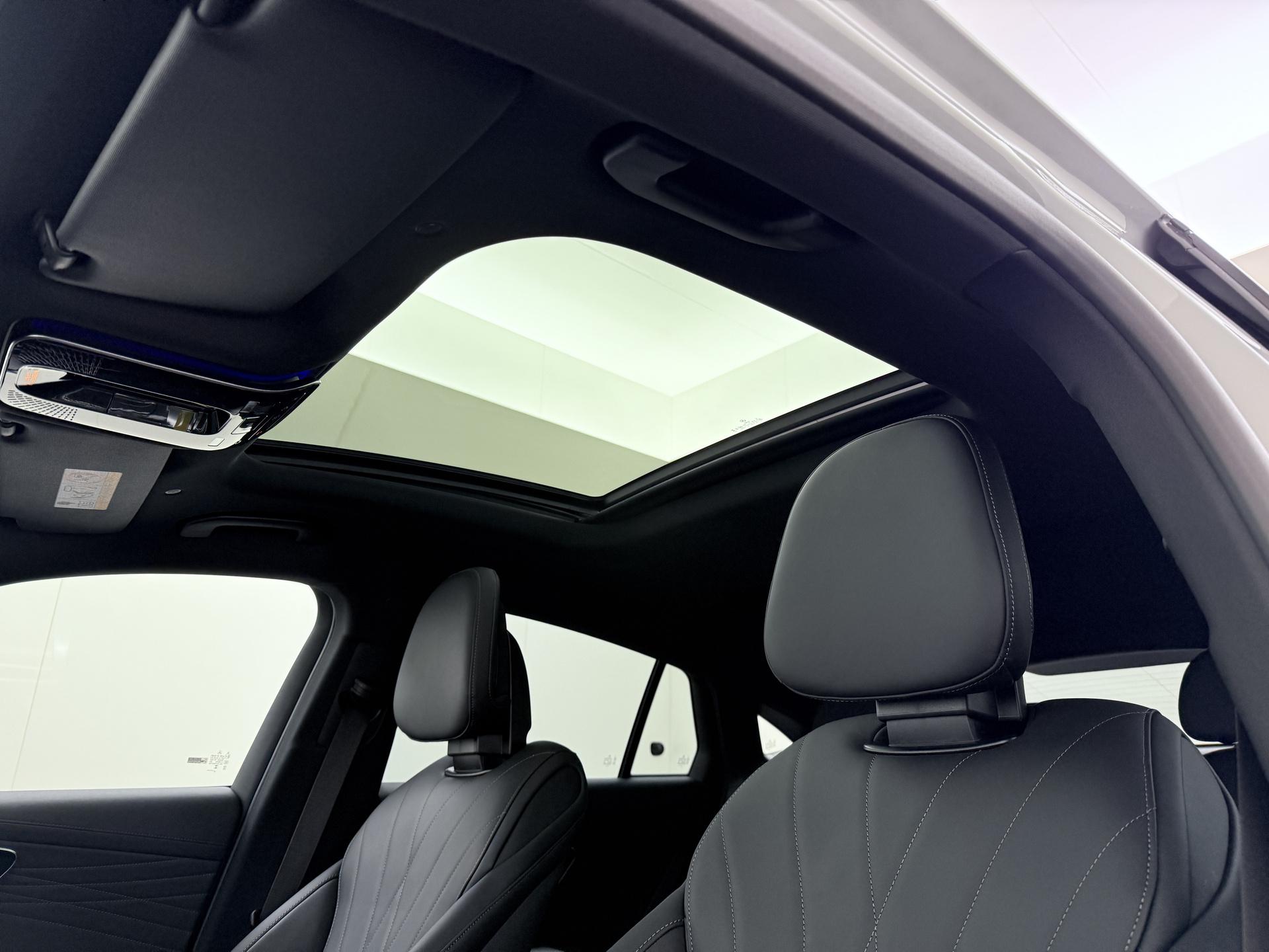 Mercedes-Benz GLC Coupé 300e 4MATIC Sport Edition 23