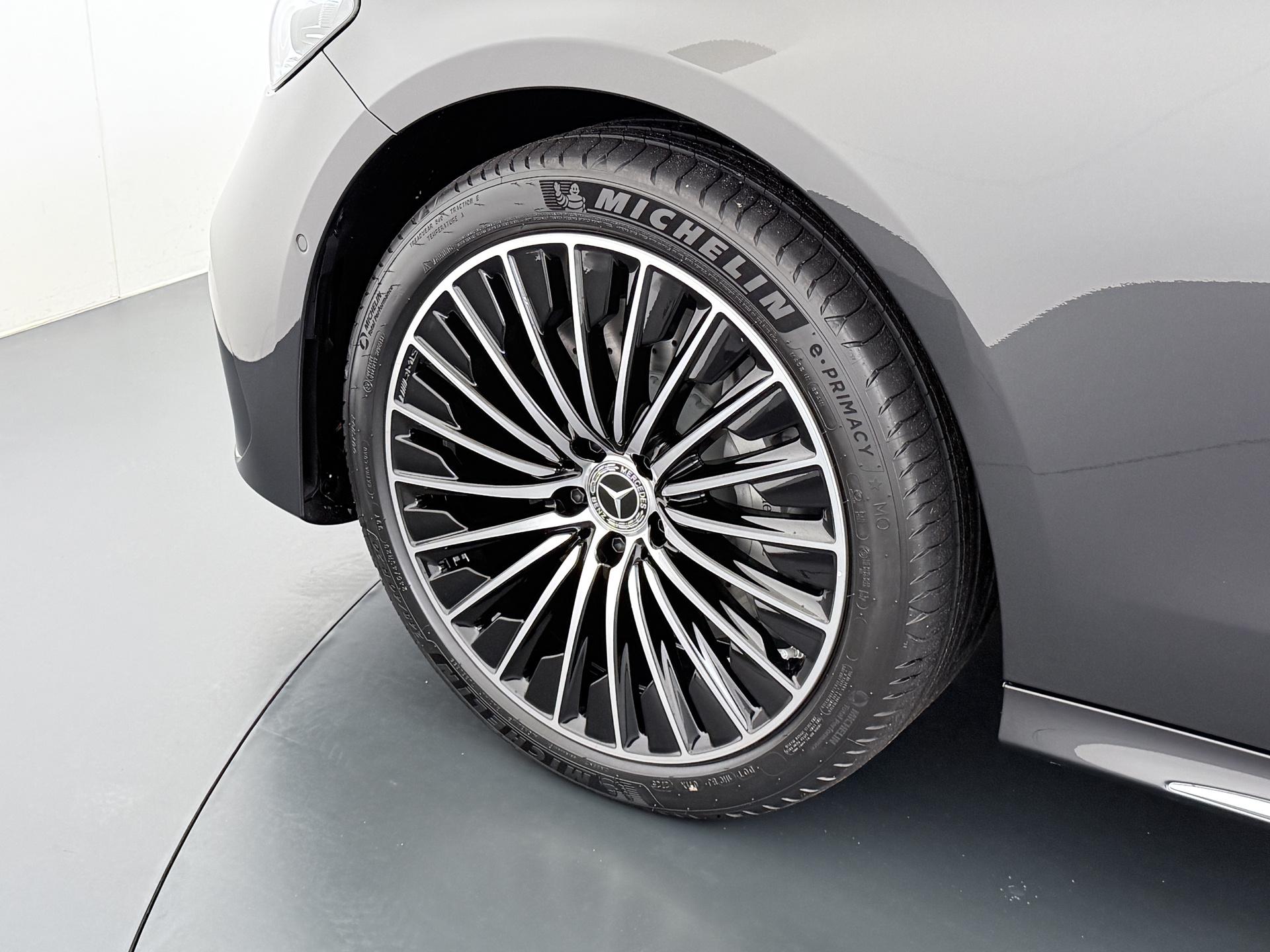 Mercedes-Benz E-Klasse 300 e Sport Edition 15