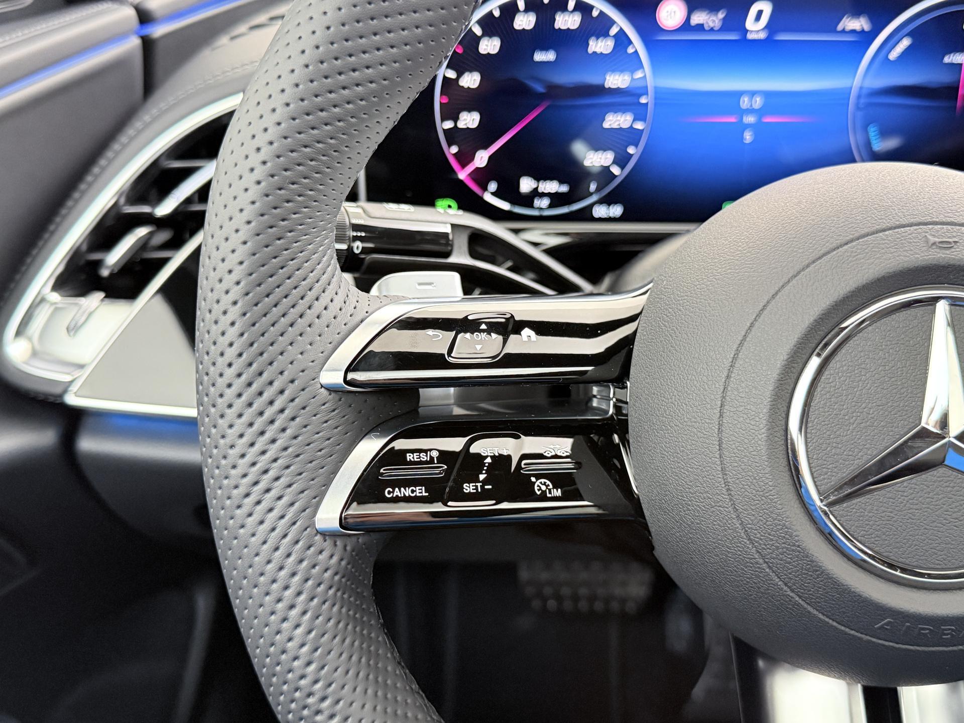 Mercedes-Benz E-Klasse 300 e Sport Edition 32