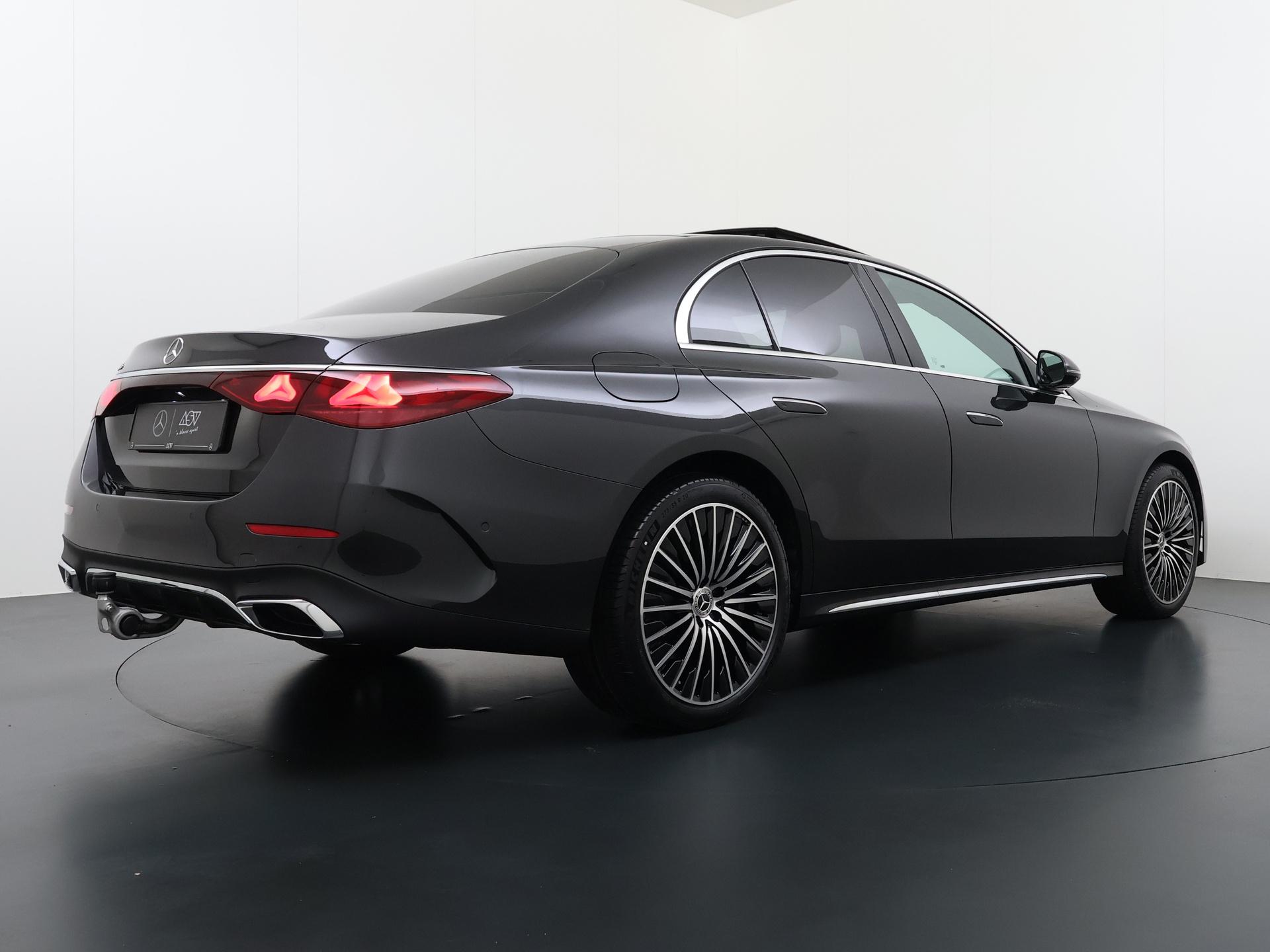 Mercedes-Benz E-Klasse 300 e Sport Edition 4