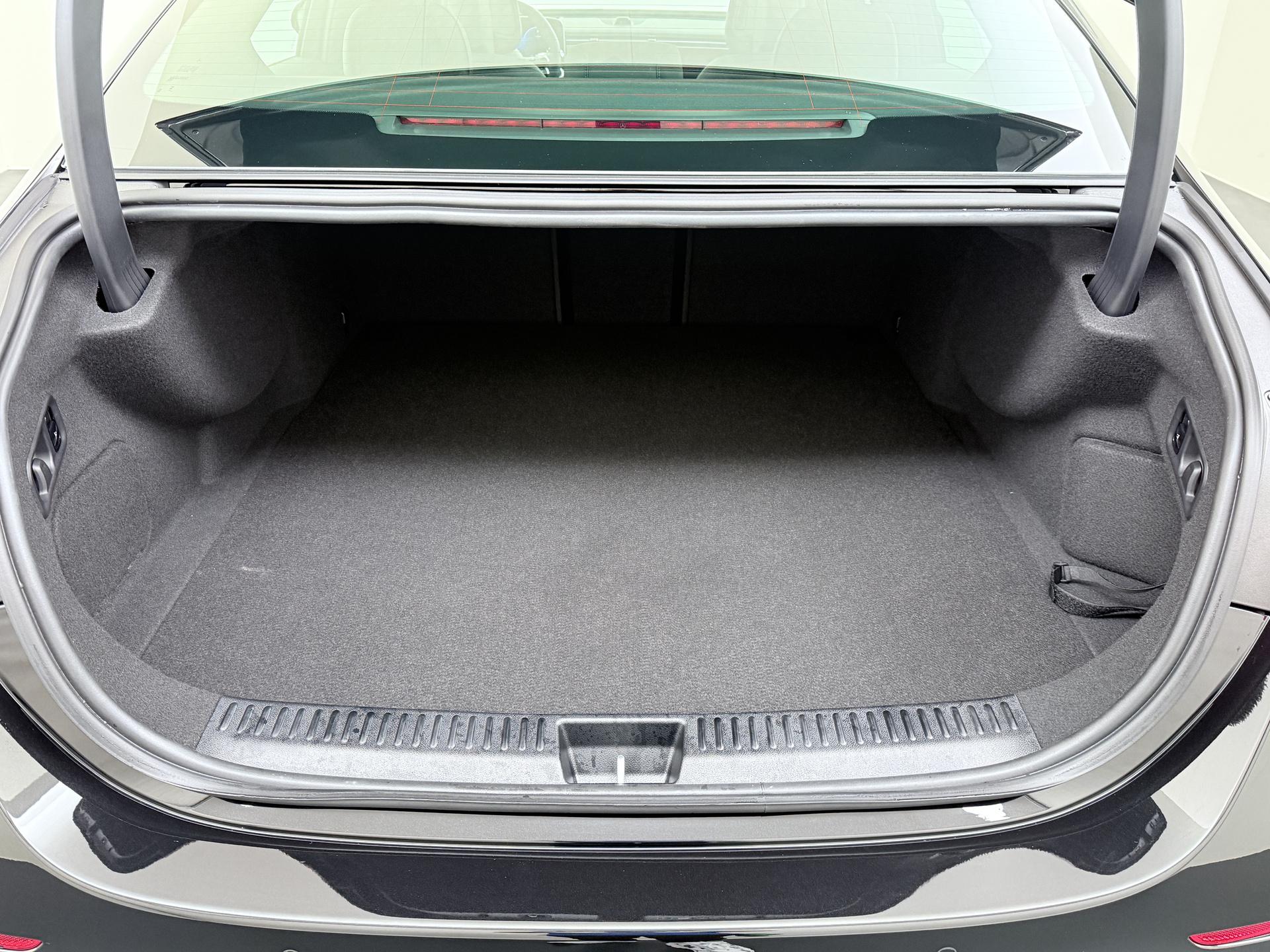 Mercedes-Benz E-Klasse AMG 53 4MATIC+ Night Edition 13