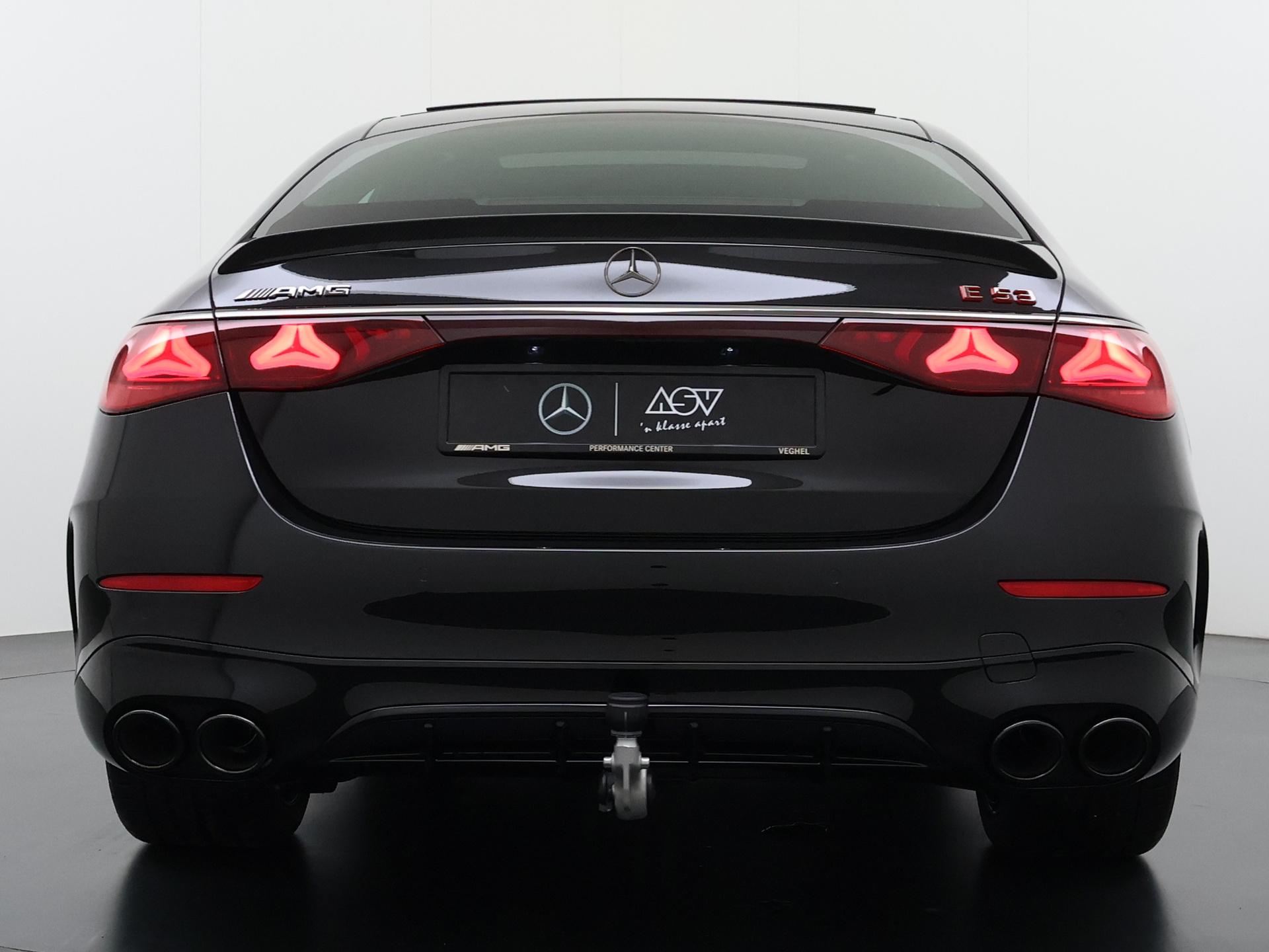 Mercedes-Benz E-Klasse AMG 53 4MATIC+ Night Edition 3