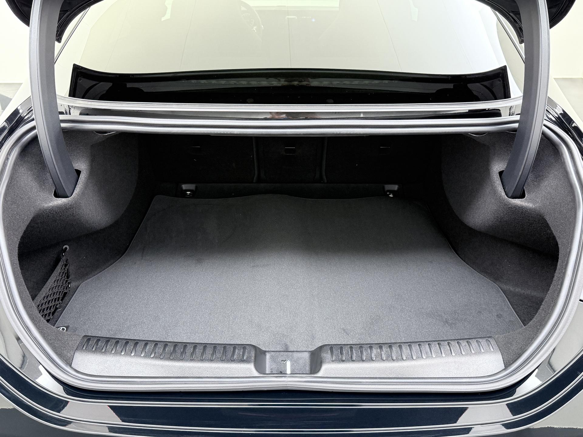 Mercedes-Benz CLA-Klasse 250+ Launch Edition 85 kWh Accu 12