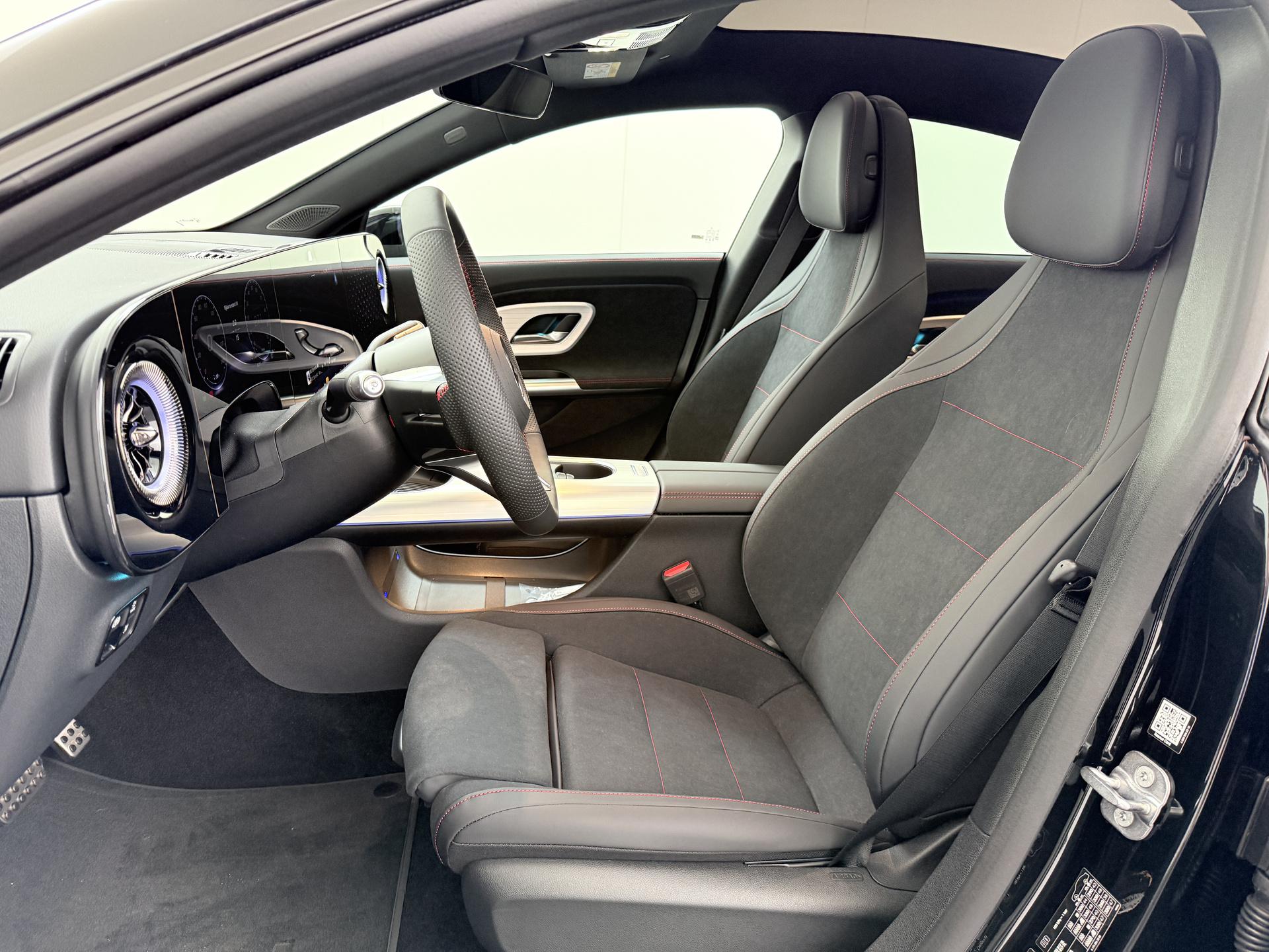 Mercedes-Benz CLA-Klasse 250+ Launch Edition 85 kWh Accu 18