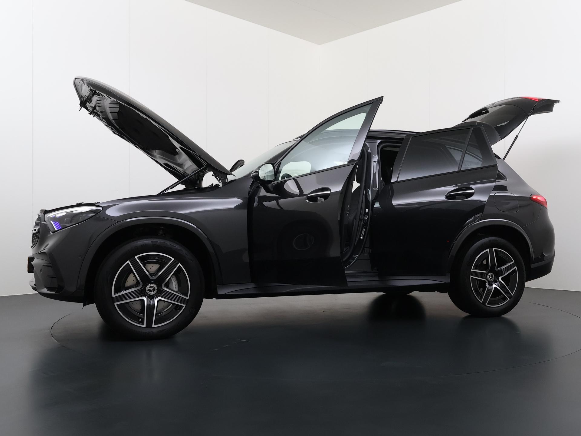 Mercedes-Benz GLC 400e 4MATIC AMG Line 10