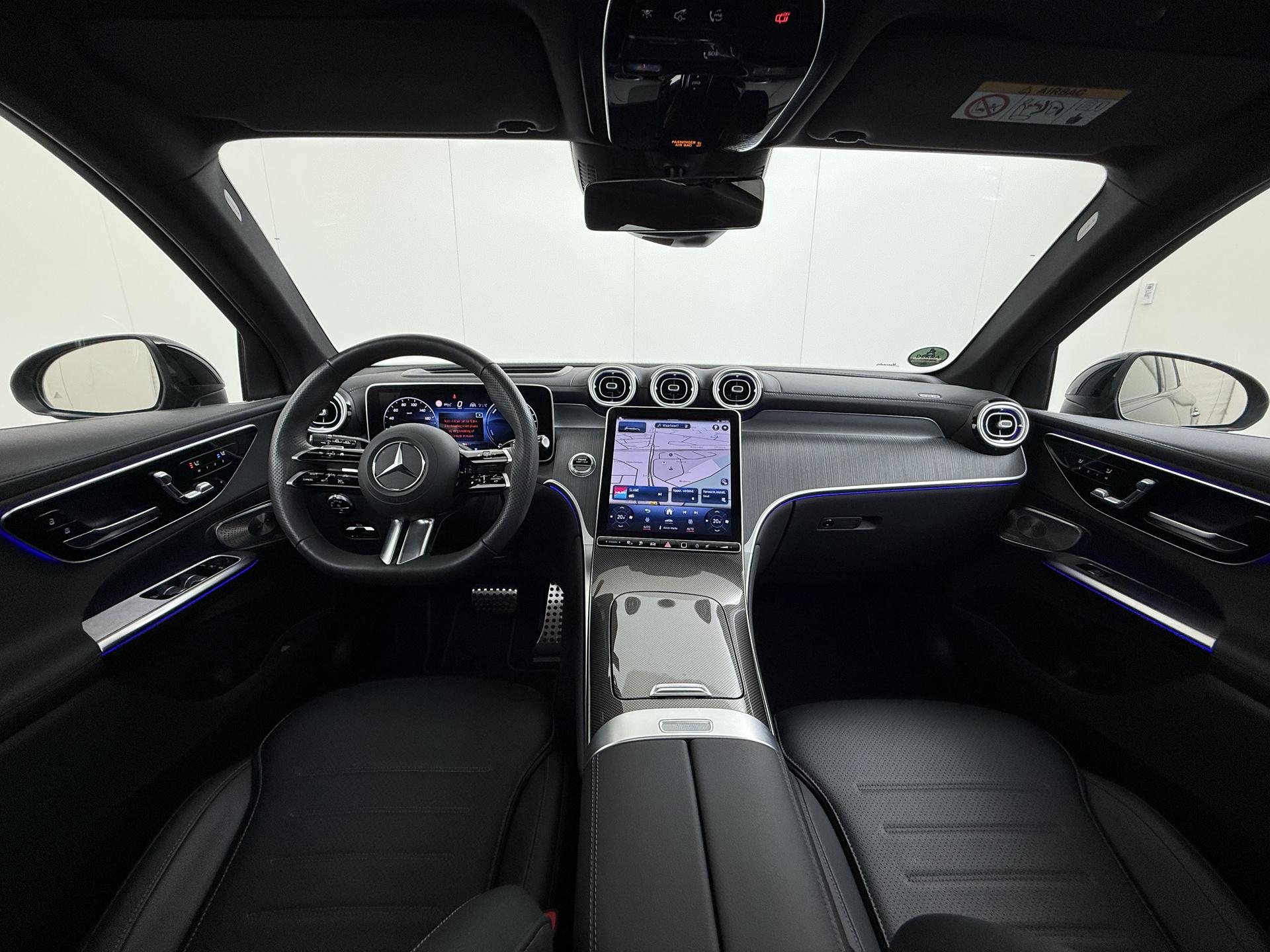 Mercedes-Benz GLC 400e 4MATIC AMG Line 29