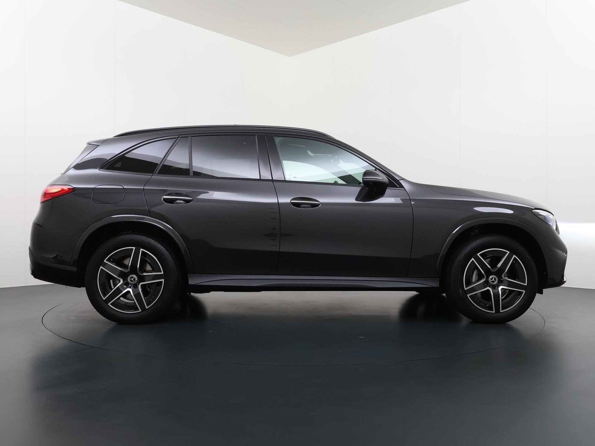 Mercedes-Benz GLC 400e 4MATIC AMG Line 5