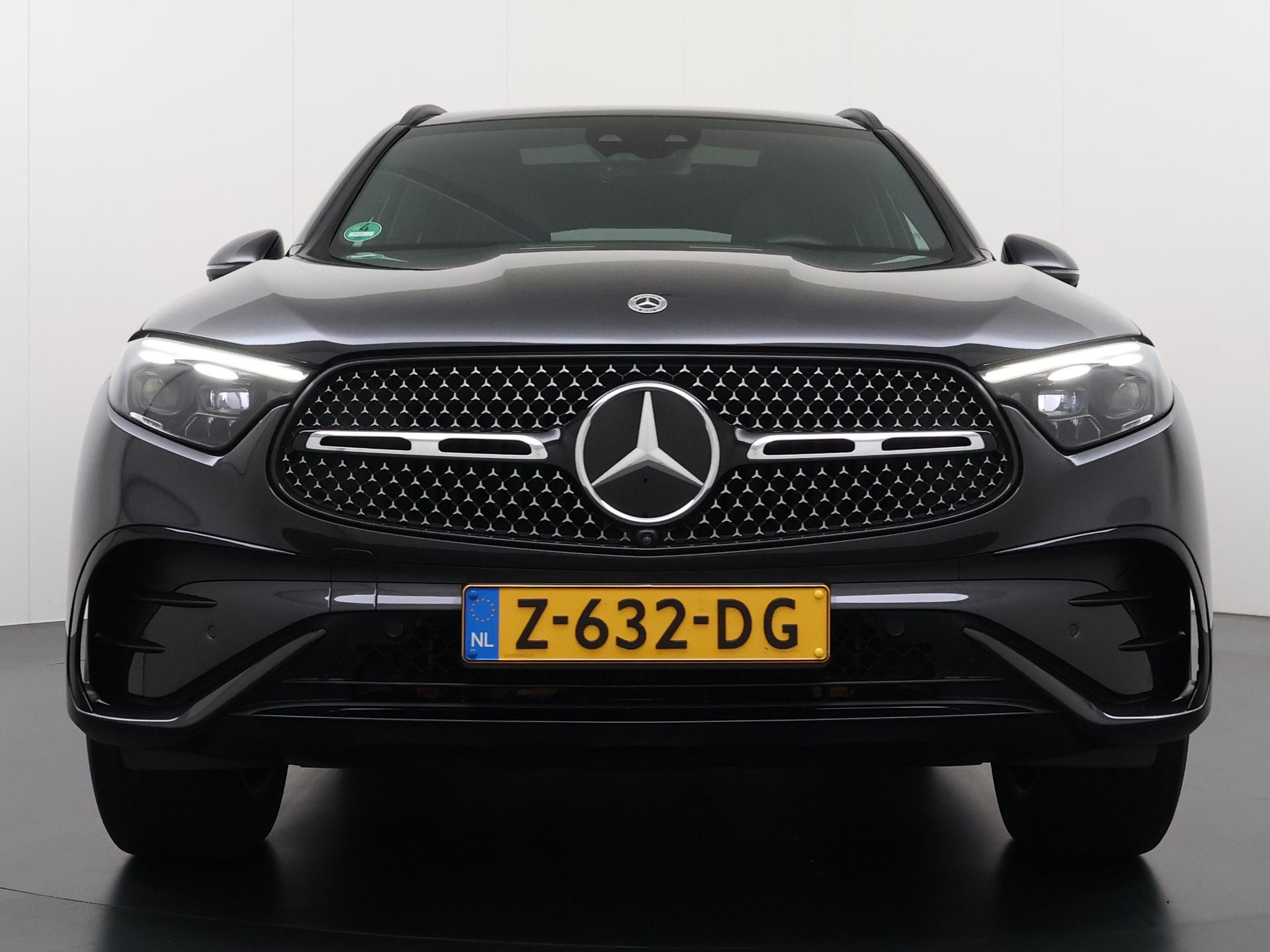Mercedes-Benz GLC 400e 4MATIC AMG Line 7