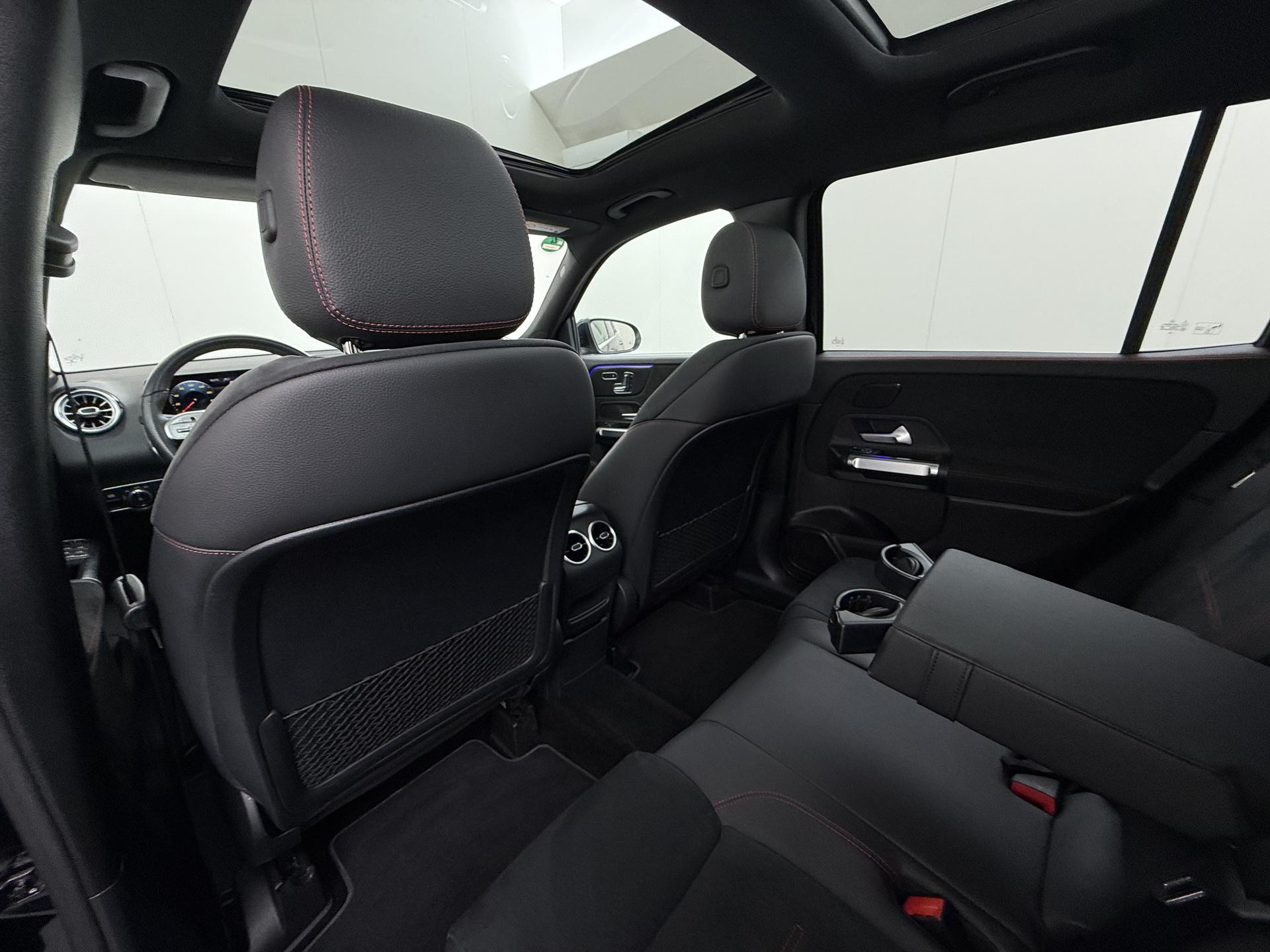 Mercedes-Benz GLB 200 AMG Business Solution 27