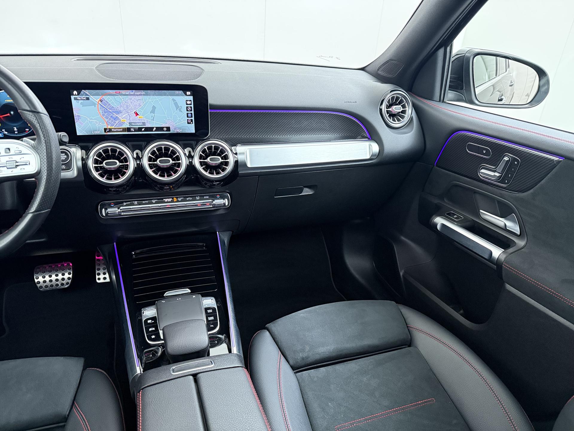 Mercedes-Benz GLB 200 AMG Business Solution 32