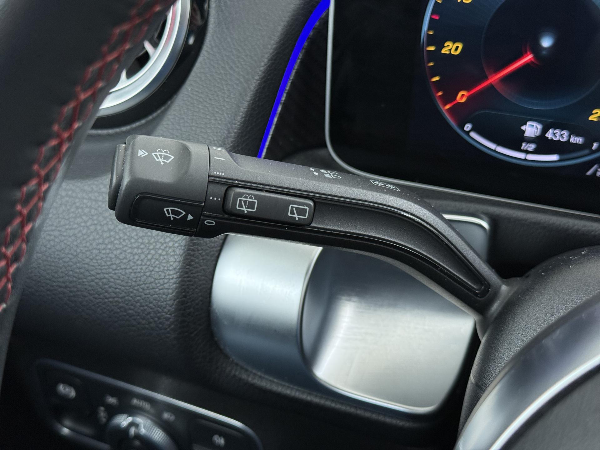 Mercedes-Benz GLB 200 AMG Business Solution 33