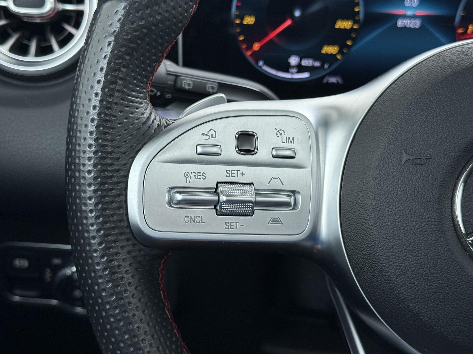 Mercedes-Benz GLB 200 AMG Business Solution 35