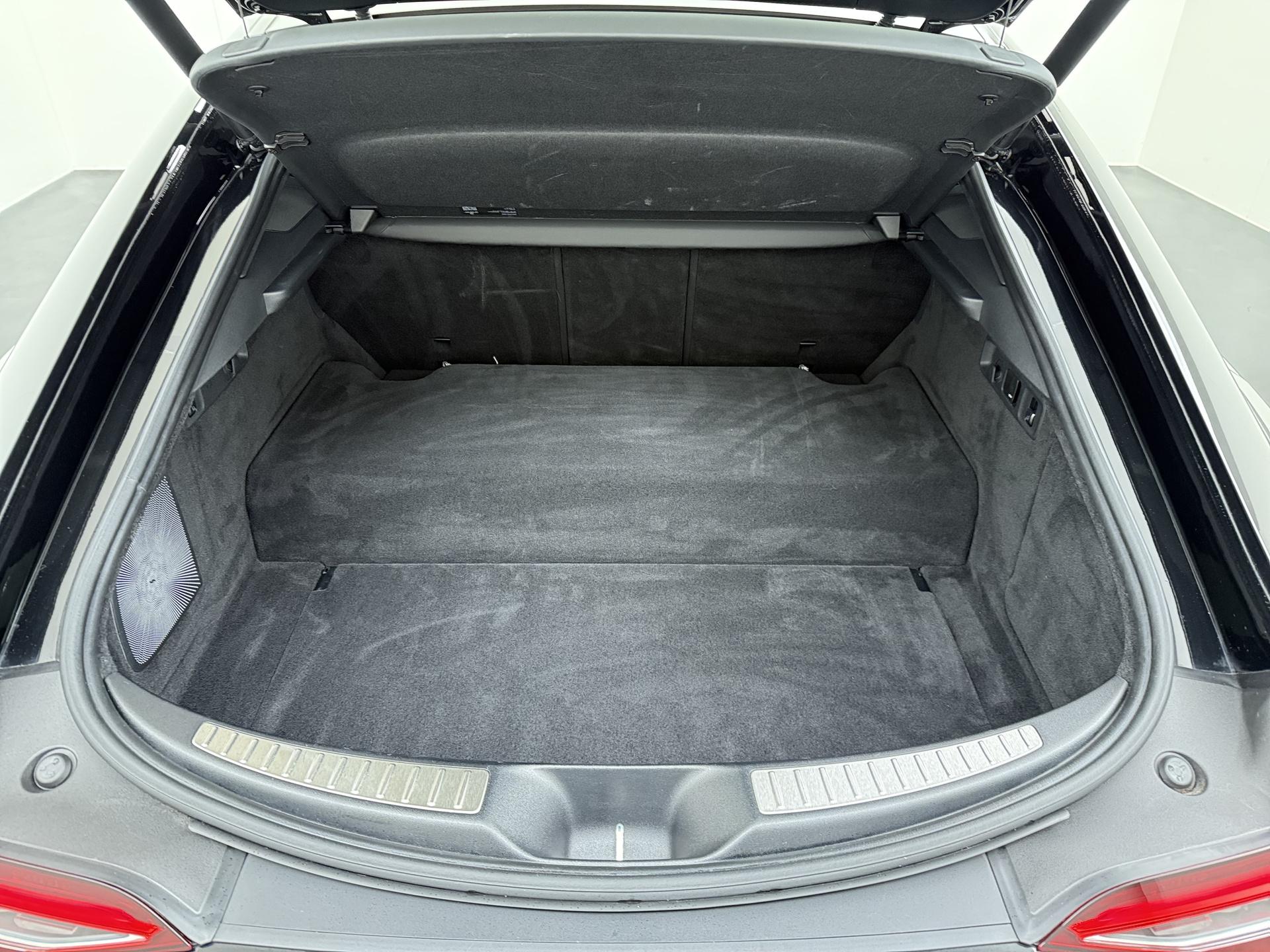 Mercedes-Benz AMG GT 4-Door Coupe AMG 63 S E Performance Premium Plus 23