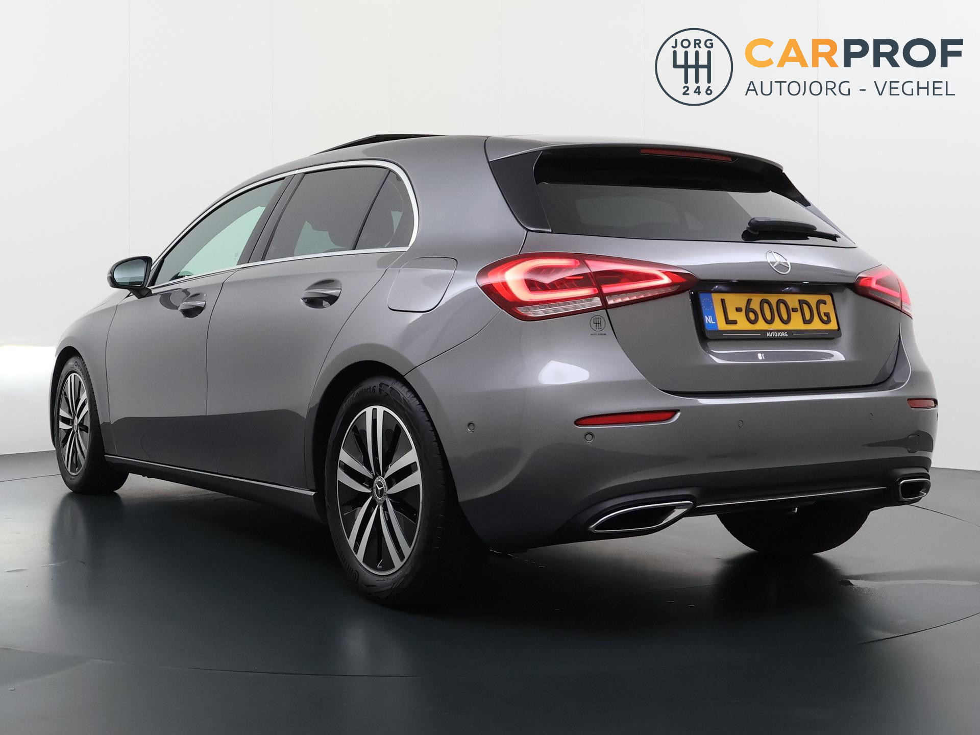 Mercedes-Benz A-Klasse 180 Business Solution Luxury 1