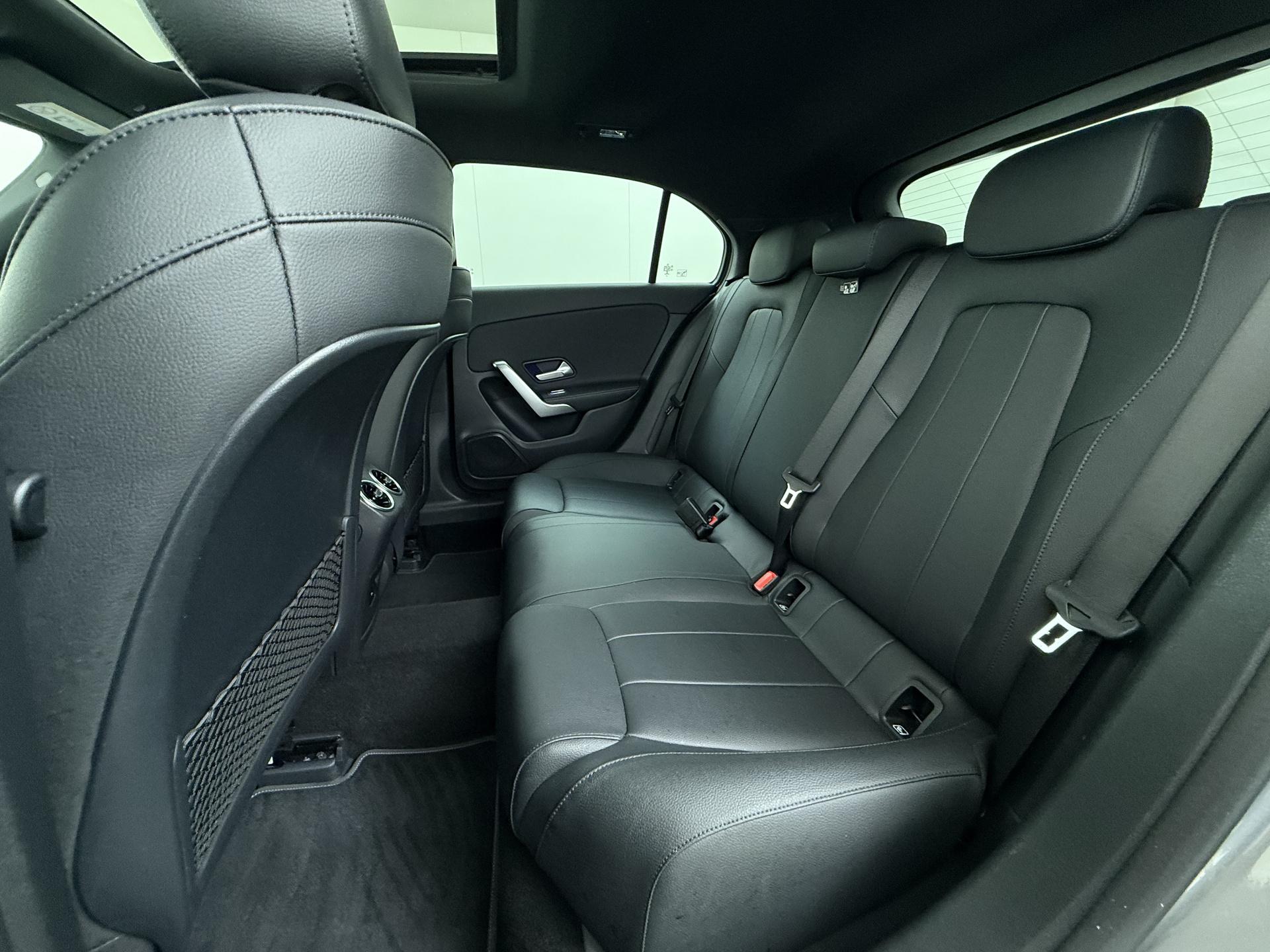 Mercedes-Benz A-Klasse 180 Business Solution Luxury 17