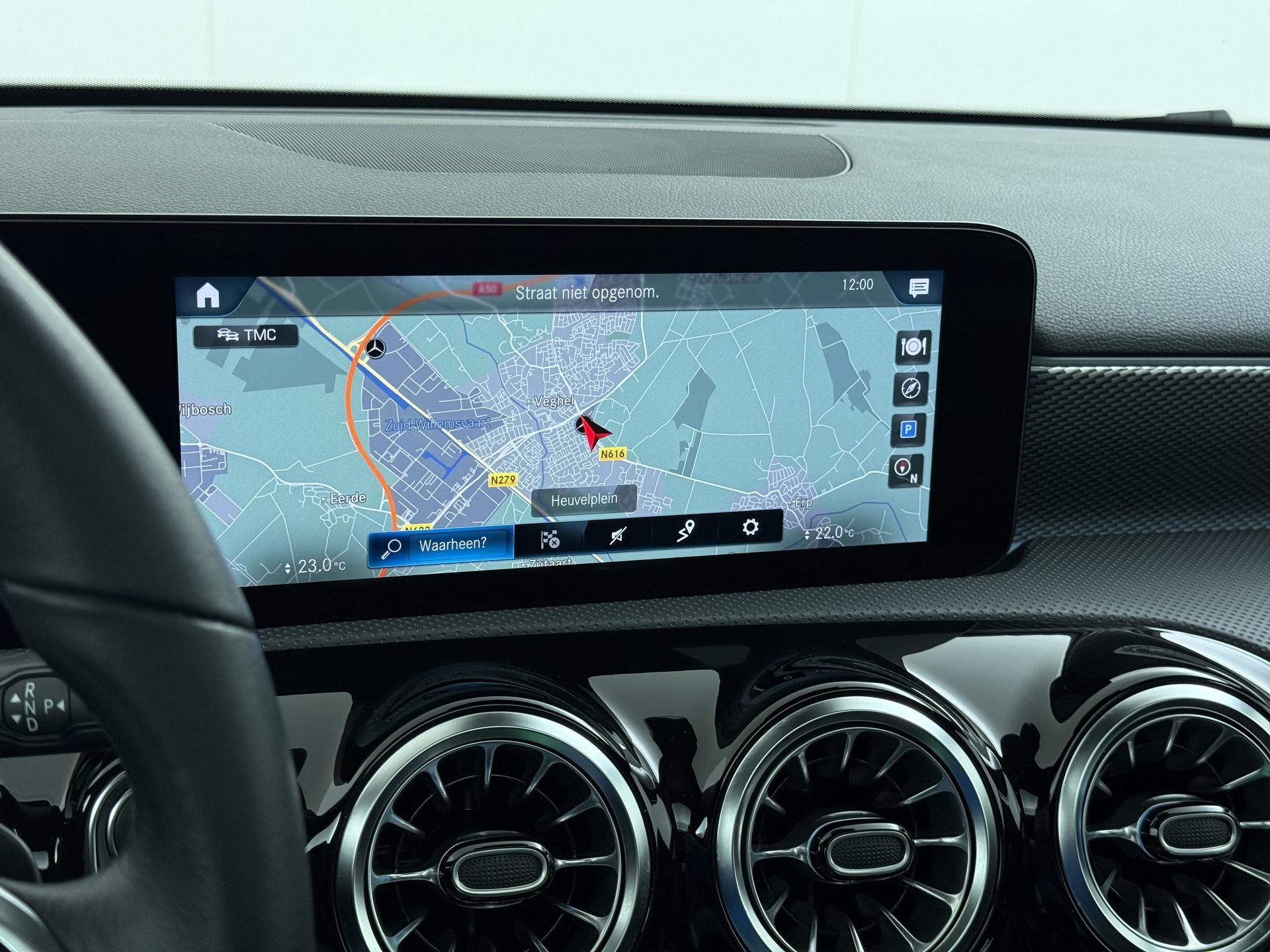 Mercedes-Benz A-Klasse 180 Business Solution Luxury 31