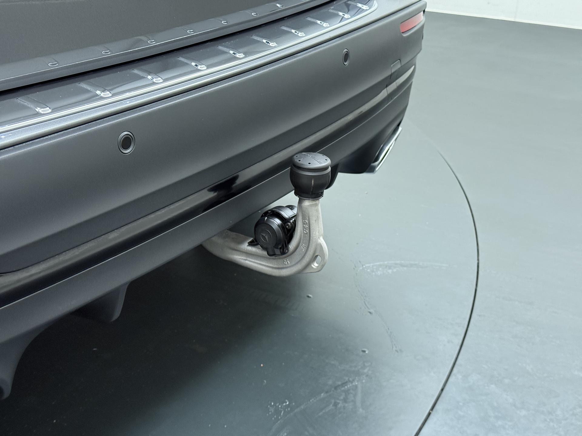 Mercedes-Benz GLA 250 e AMG Line 13