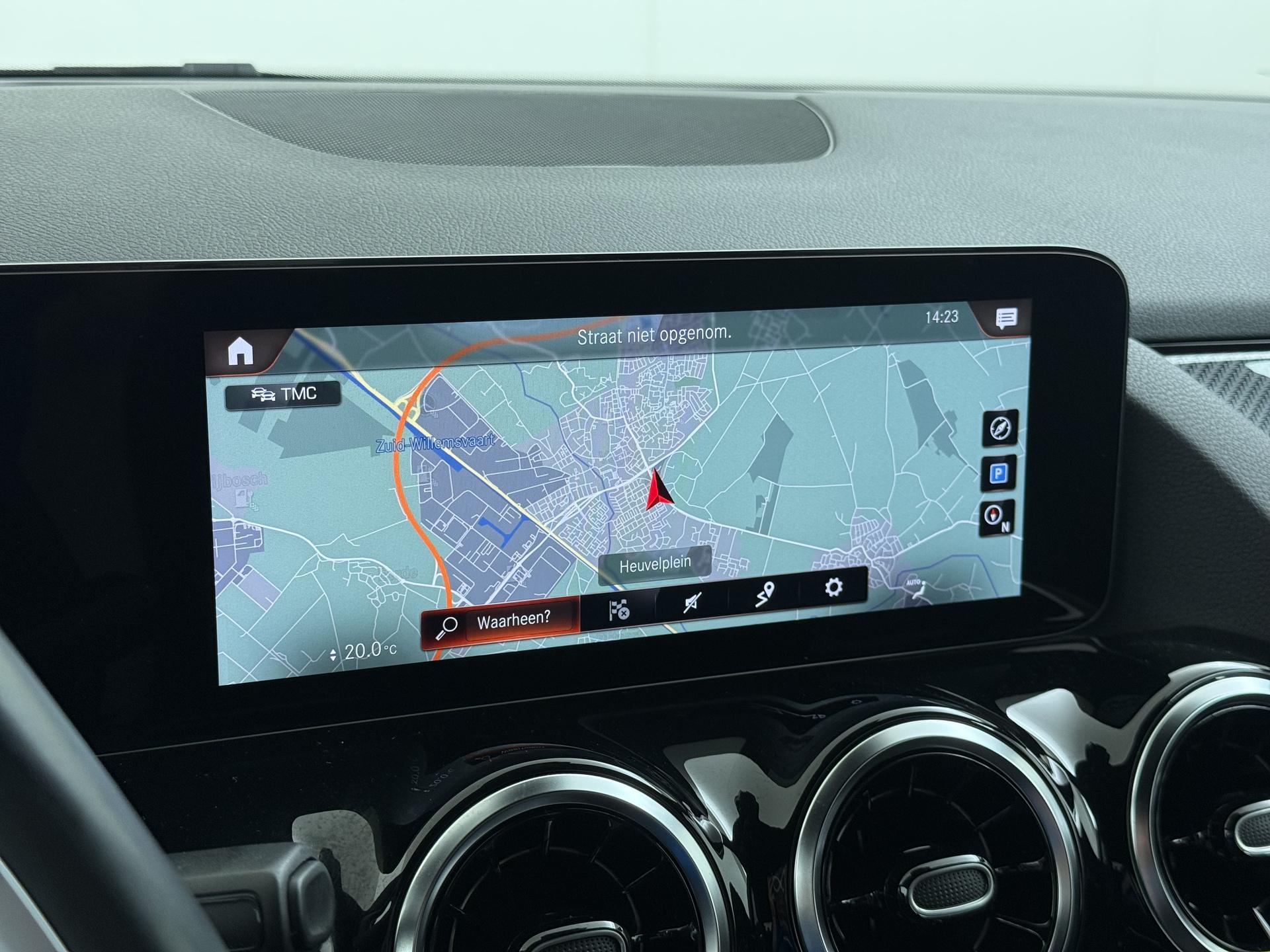 Mercedes-Benz GLA 250 e AMG Line 39