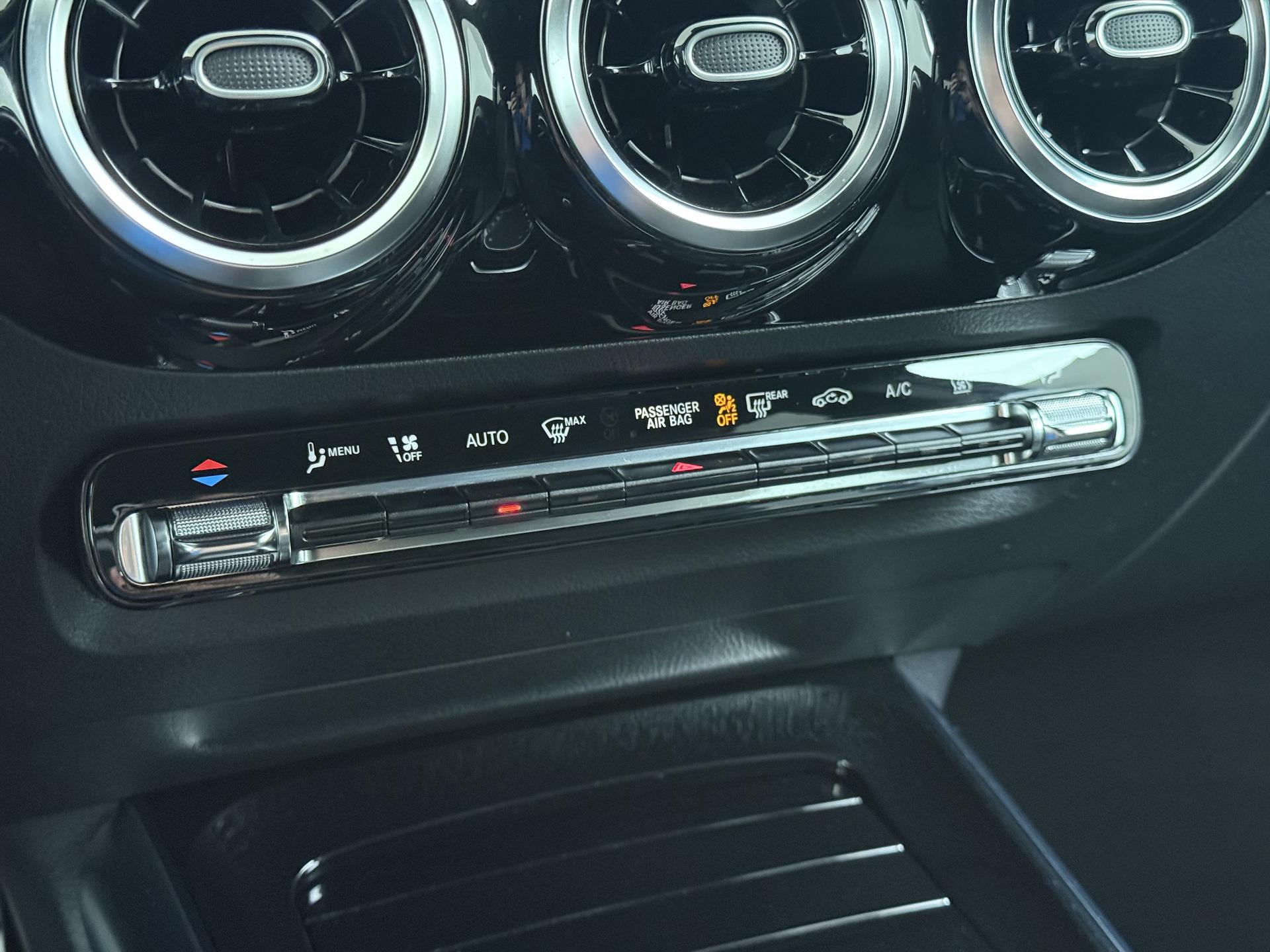 Mercedes-Benz GLA 250 e AMG Line 44