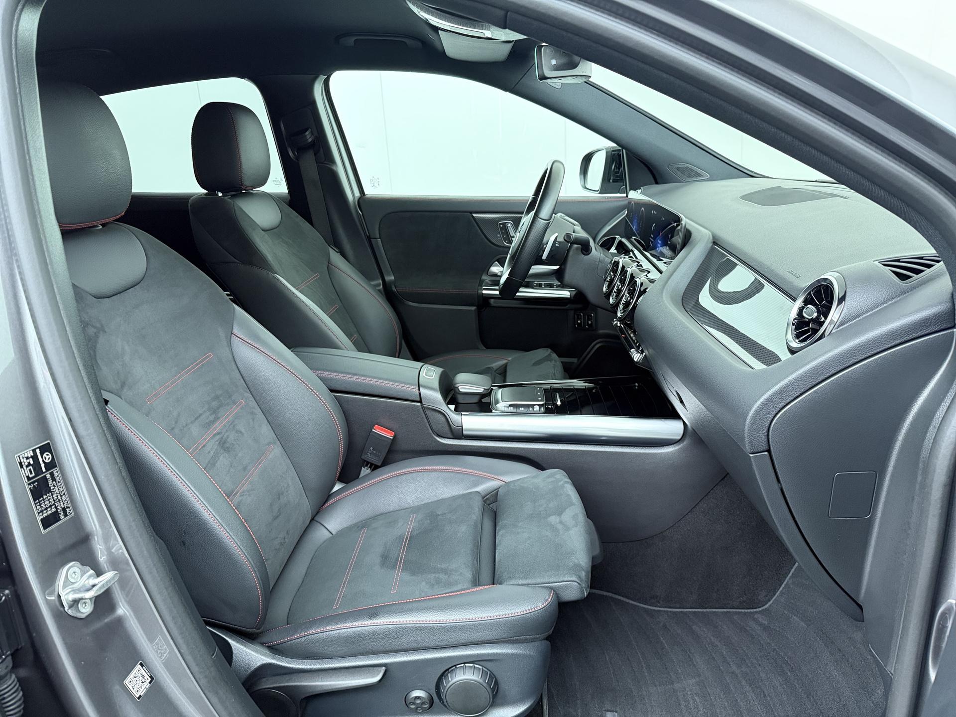 Mercedes-Benz GLA 250 e AMG Line 47