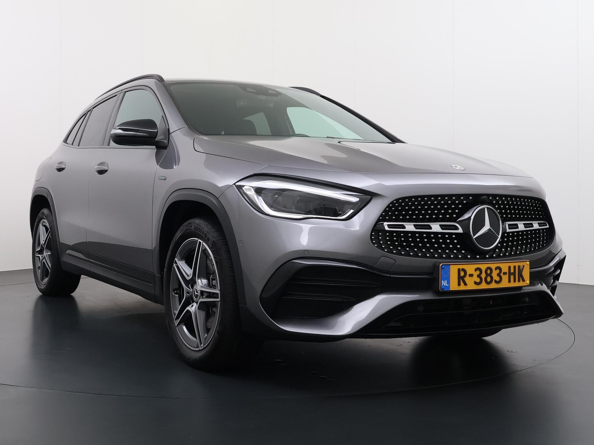 Mercedes-Benz GLA 250 e AMG Line 6